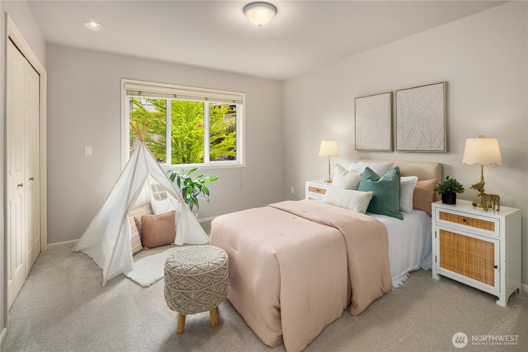 1630 28th Avenue NE, Issaquah, WA 98029