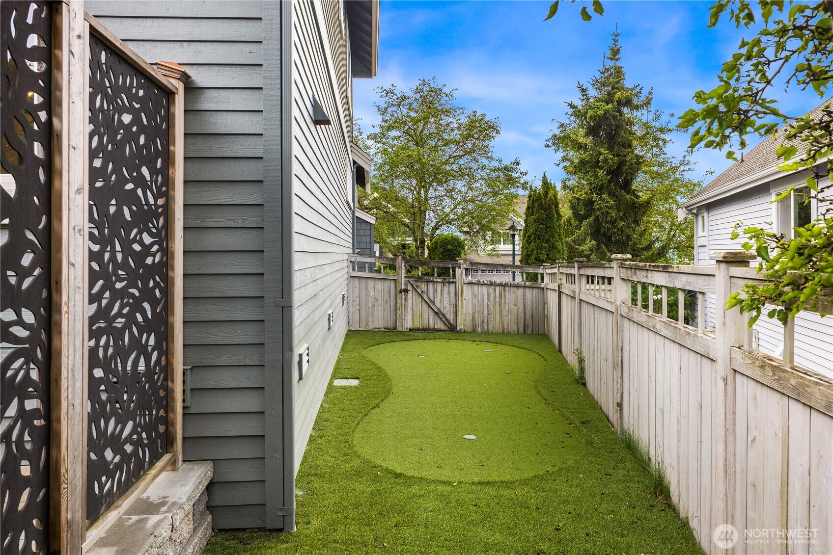 1630 28th Avenue NE, Issaquah, WA 98029