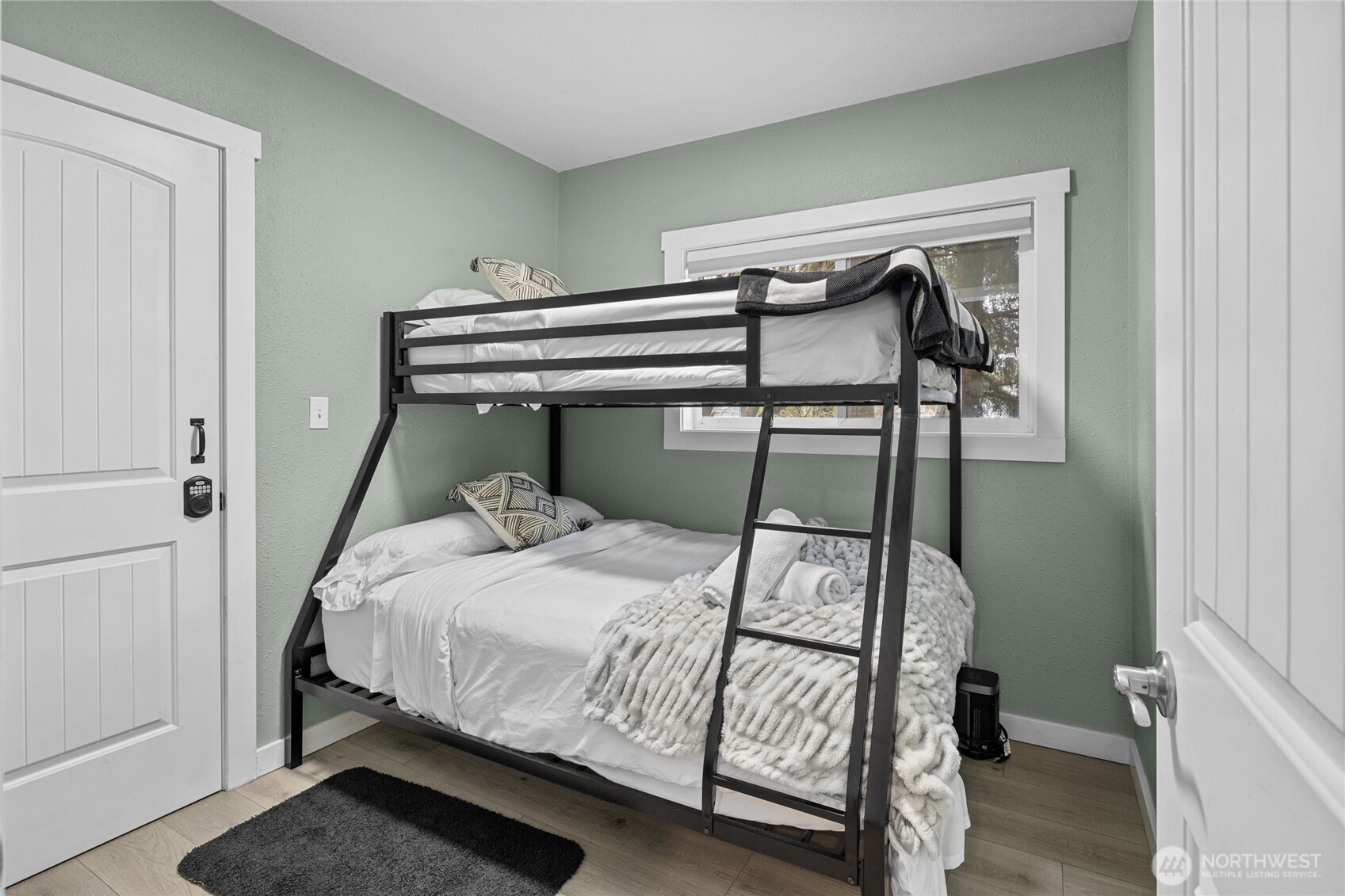 417 W 2nd Street , Cle Elum, WA 98922