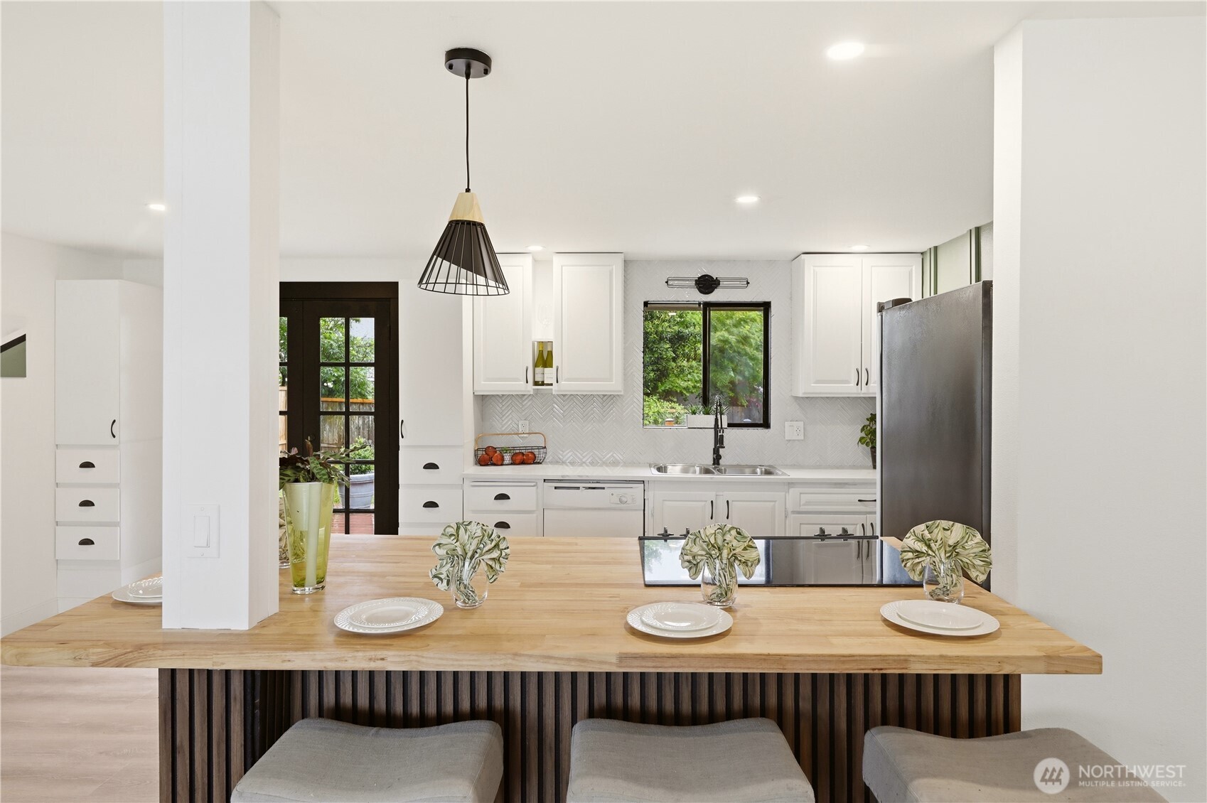 2301 Jade Avenue , Everett, WA 98201