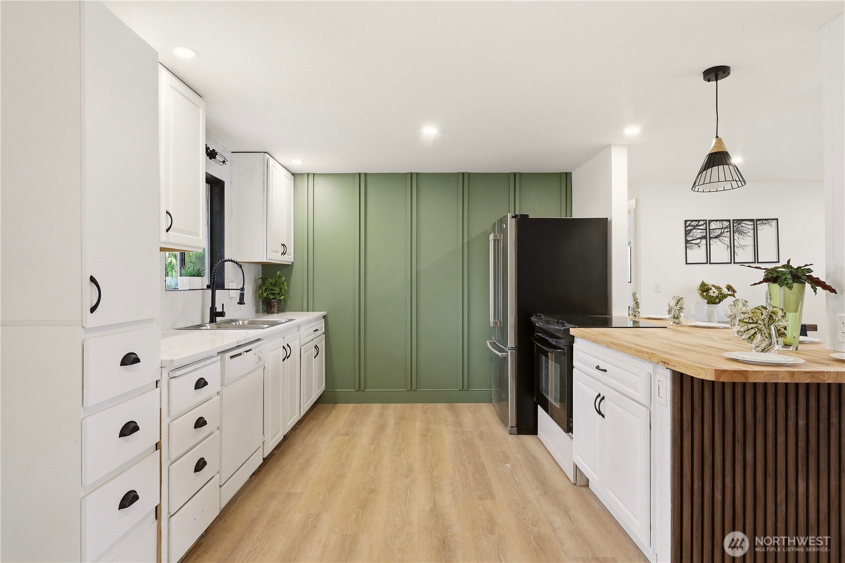 2301 Jade Avenue , Everett, WA 98201
