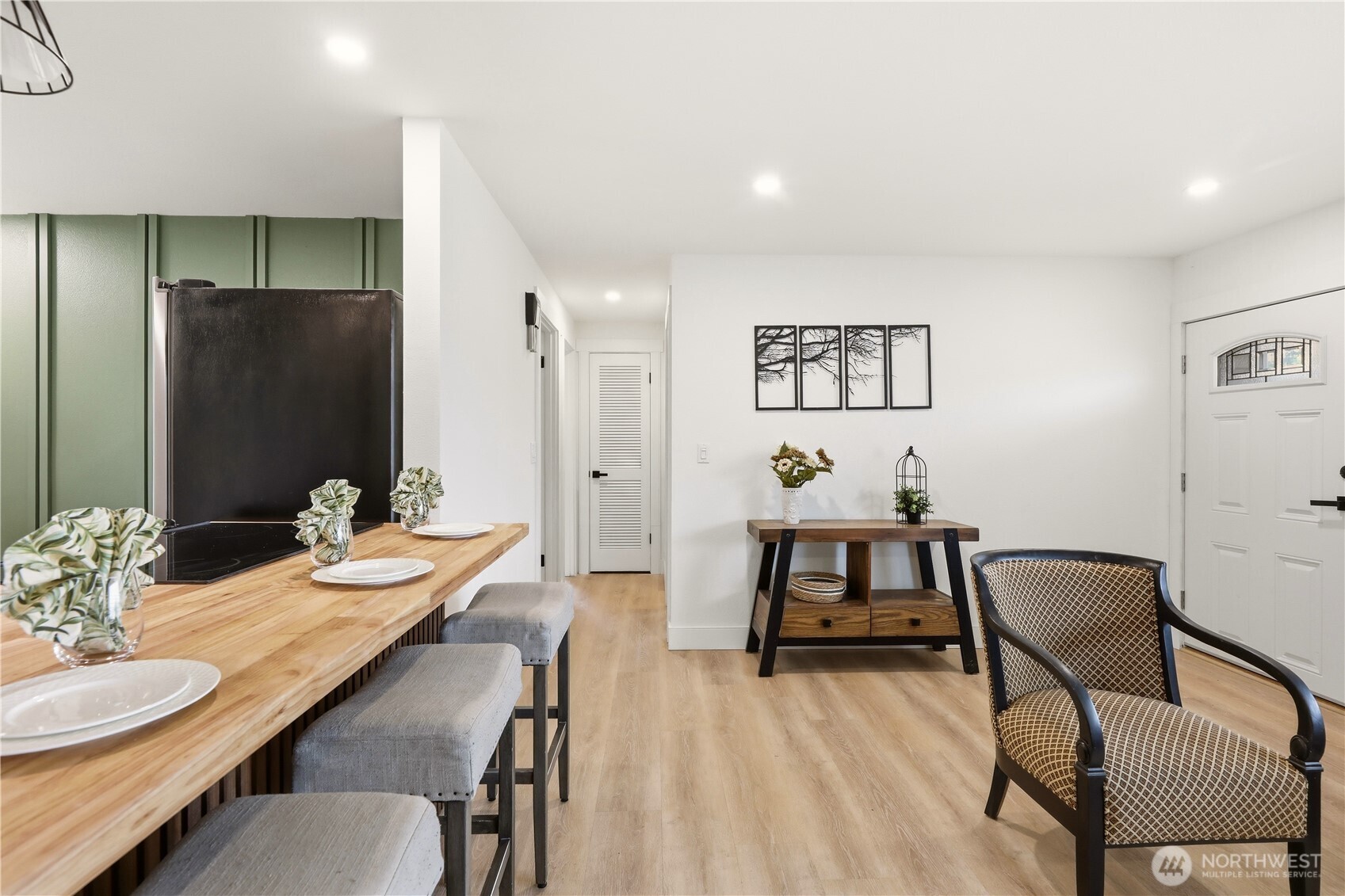 2301 Jade Avenue , Everett, WA 98201