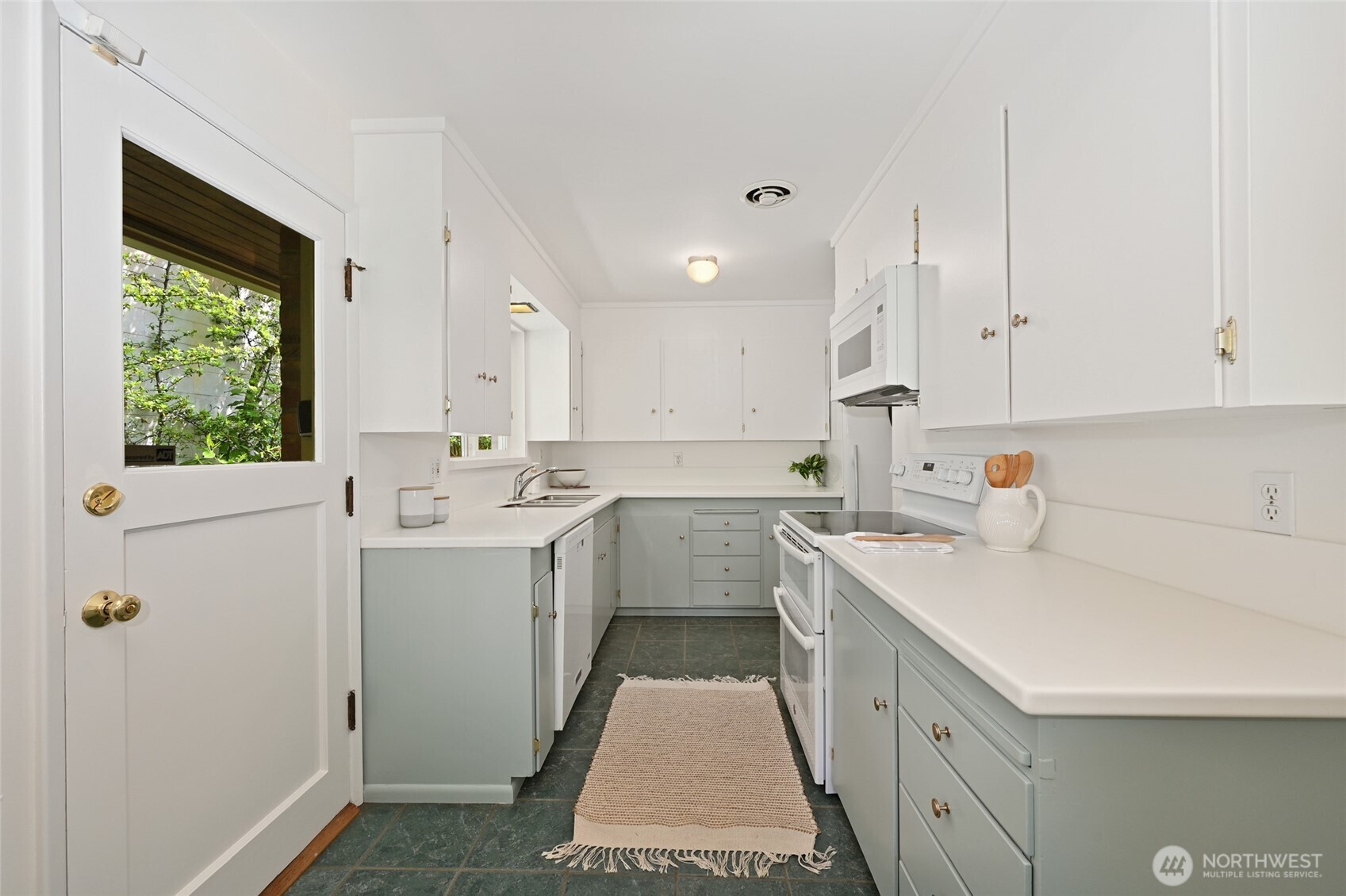 10801 12th Avenue NE, Seattle, WA 98125