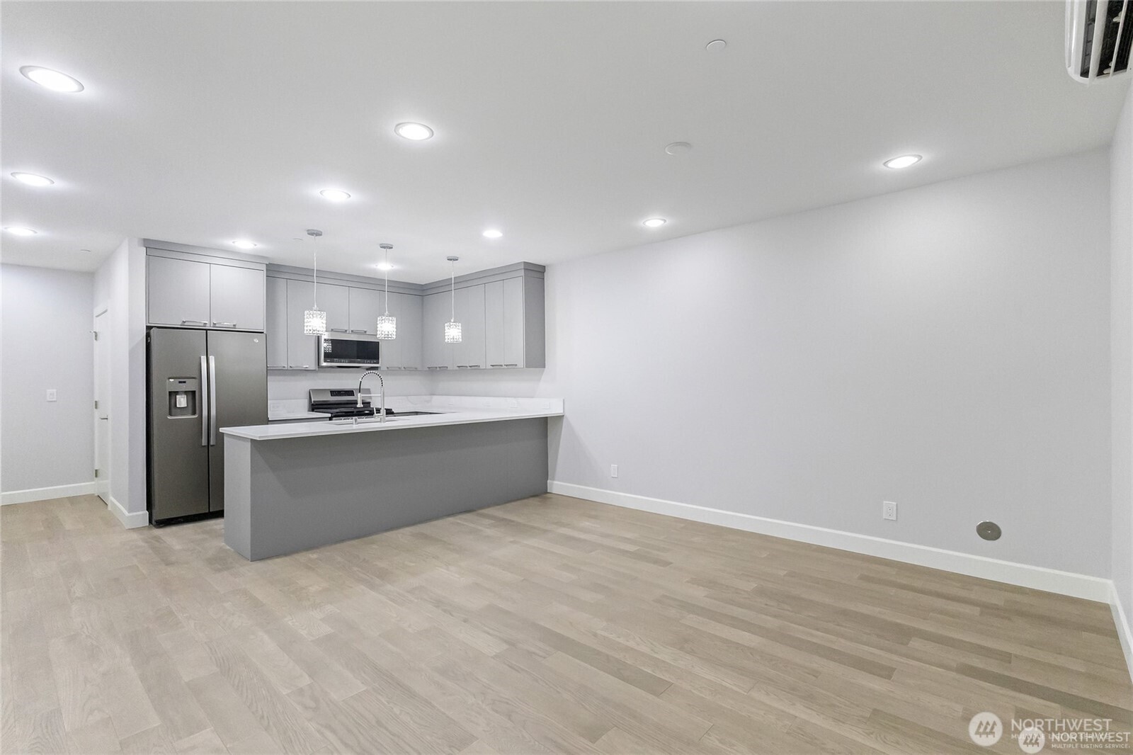 4413 NE 26 Place , Renton, WA 98059