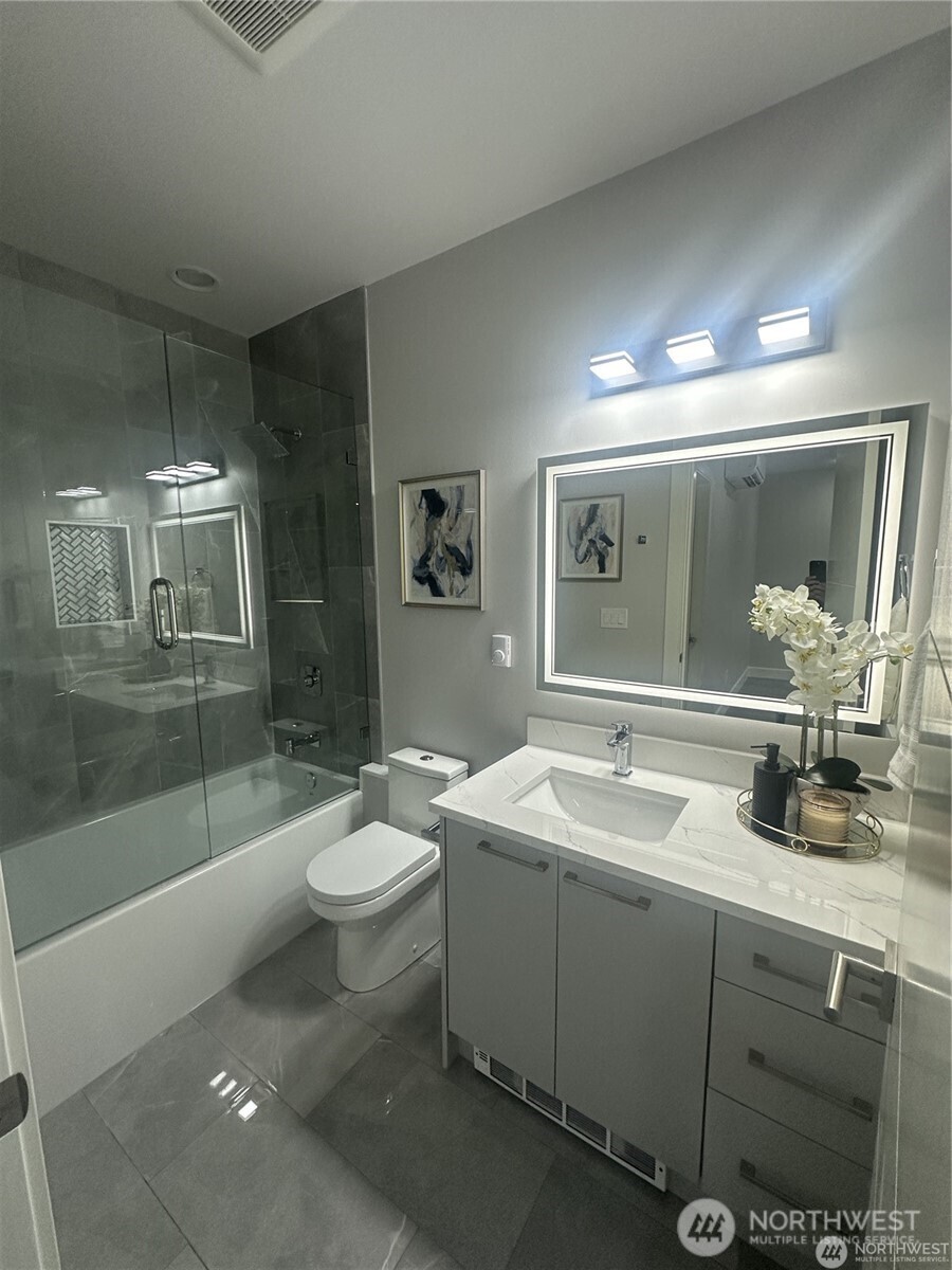 4413 NE 26 Place , Renton, WA 98059