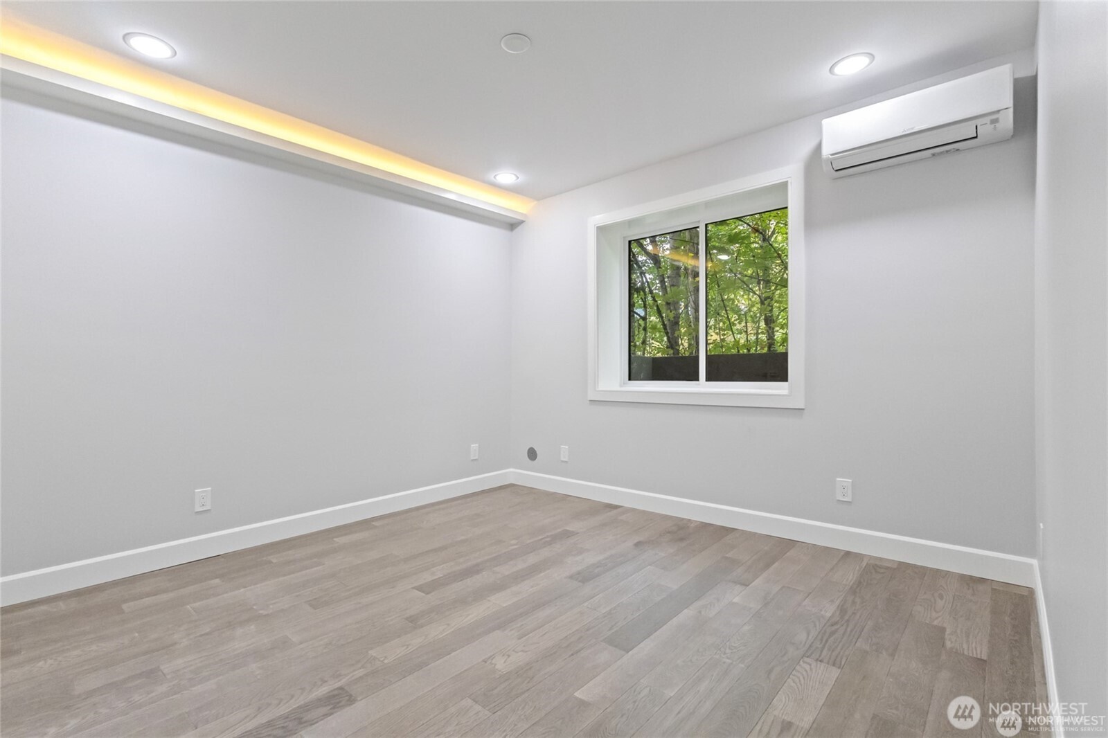 4413 NE 26 Place , Renton, WA 98059