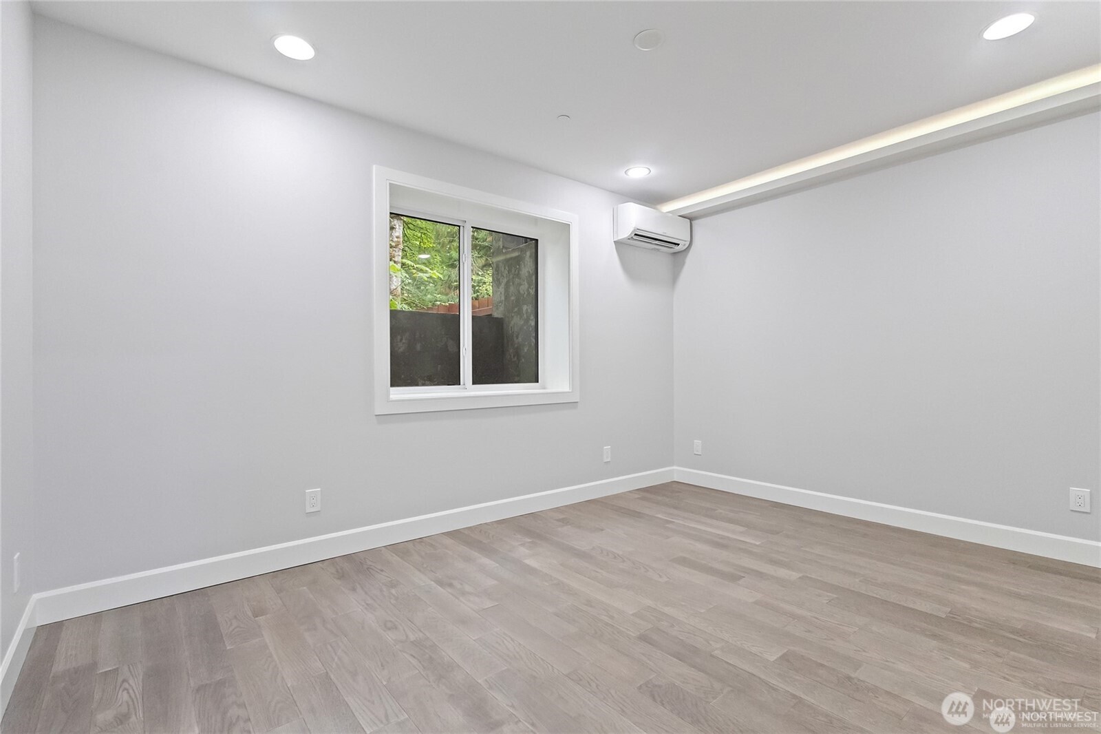 4413 NE 26 Place , Renton, WA 98059