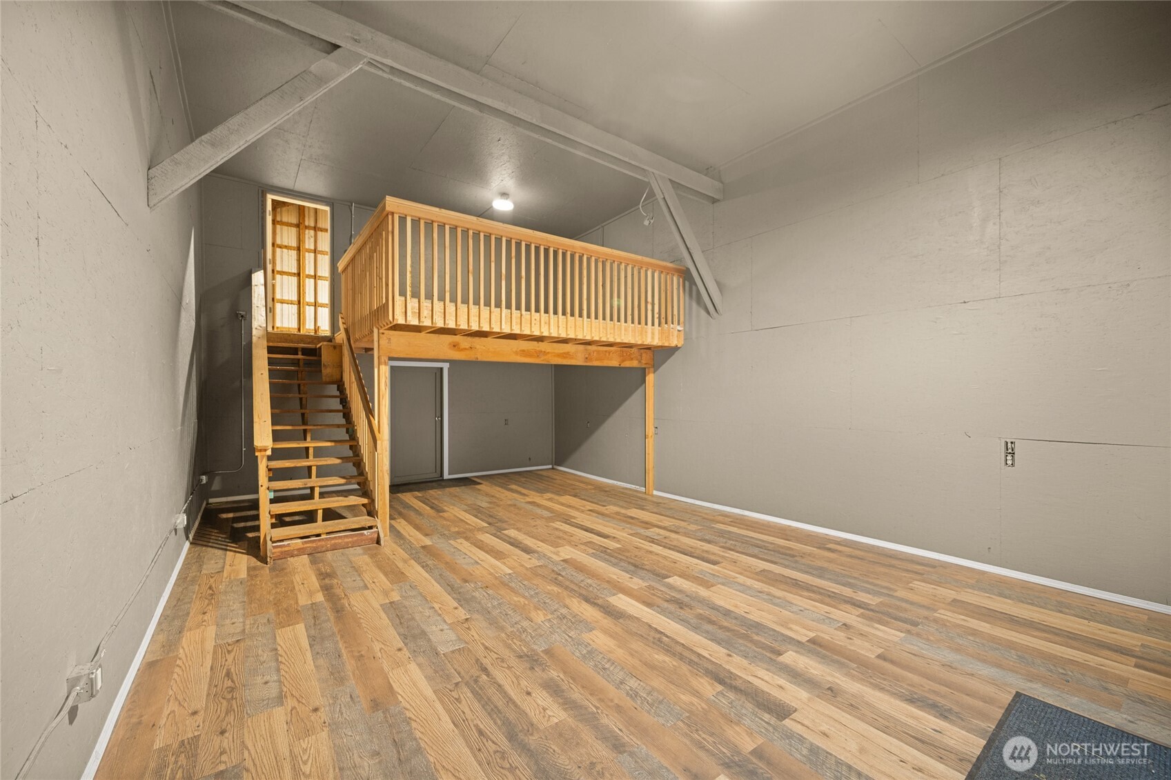 6001 Riverview Road , Snohomish, WA 98290