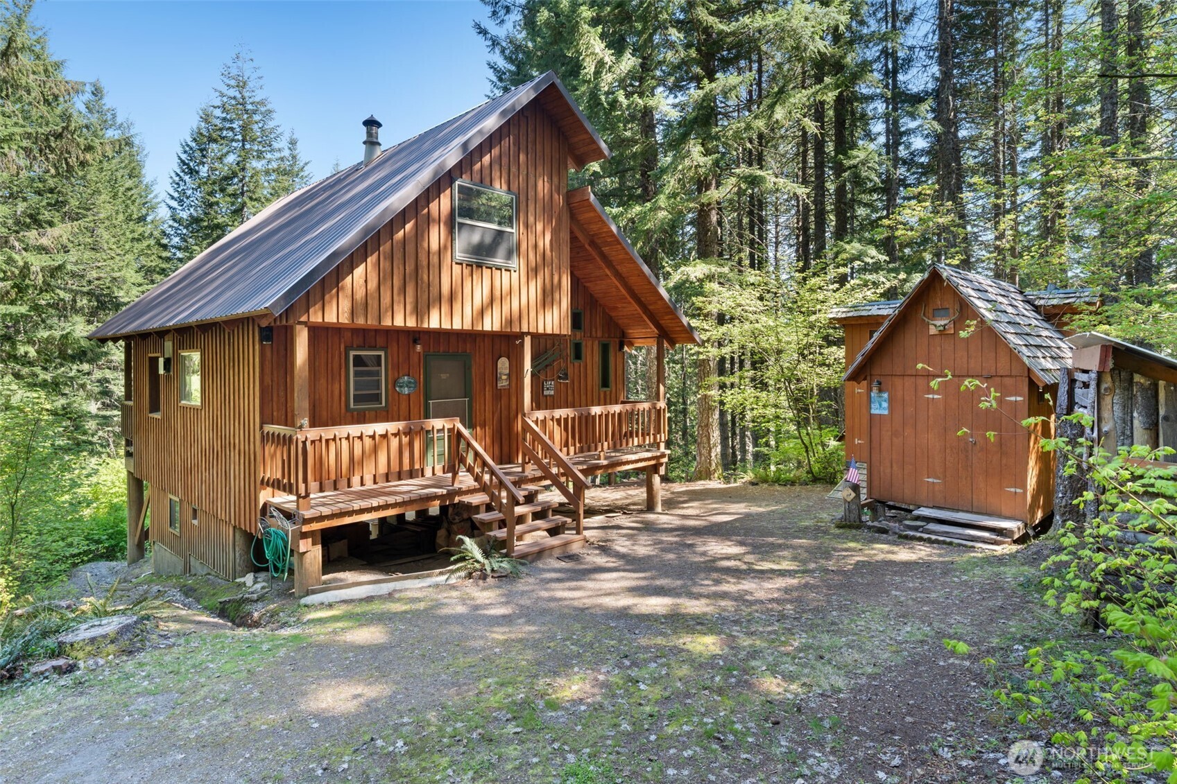 2500 4 Peaks Drive , Cougar, WA 98616