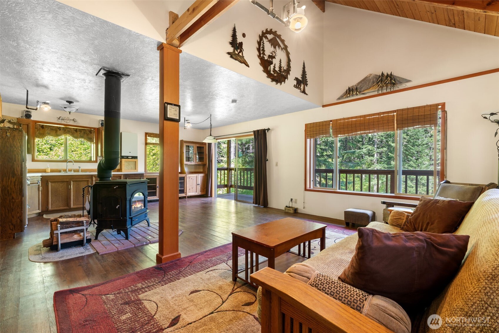 2500 4 Peaks Drive , Cougar, WA 98616