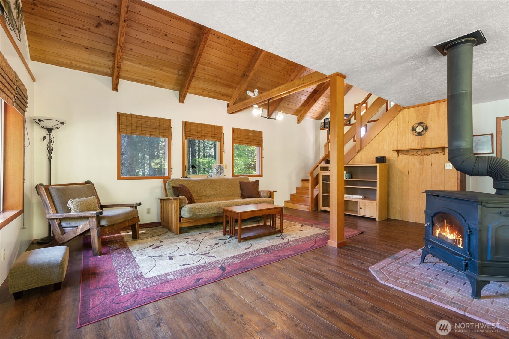 2500 4 Peaks Drive , Cougar, WA 98616