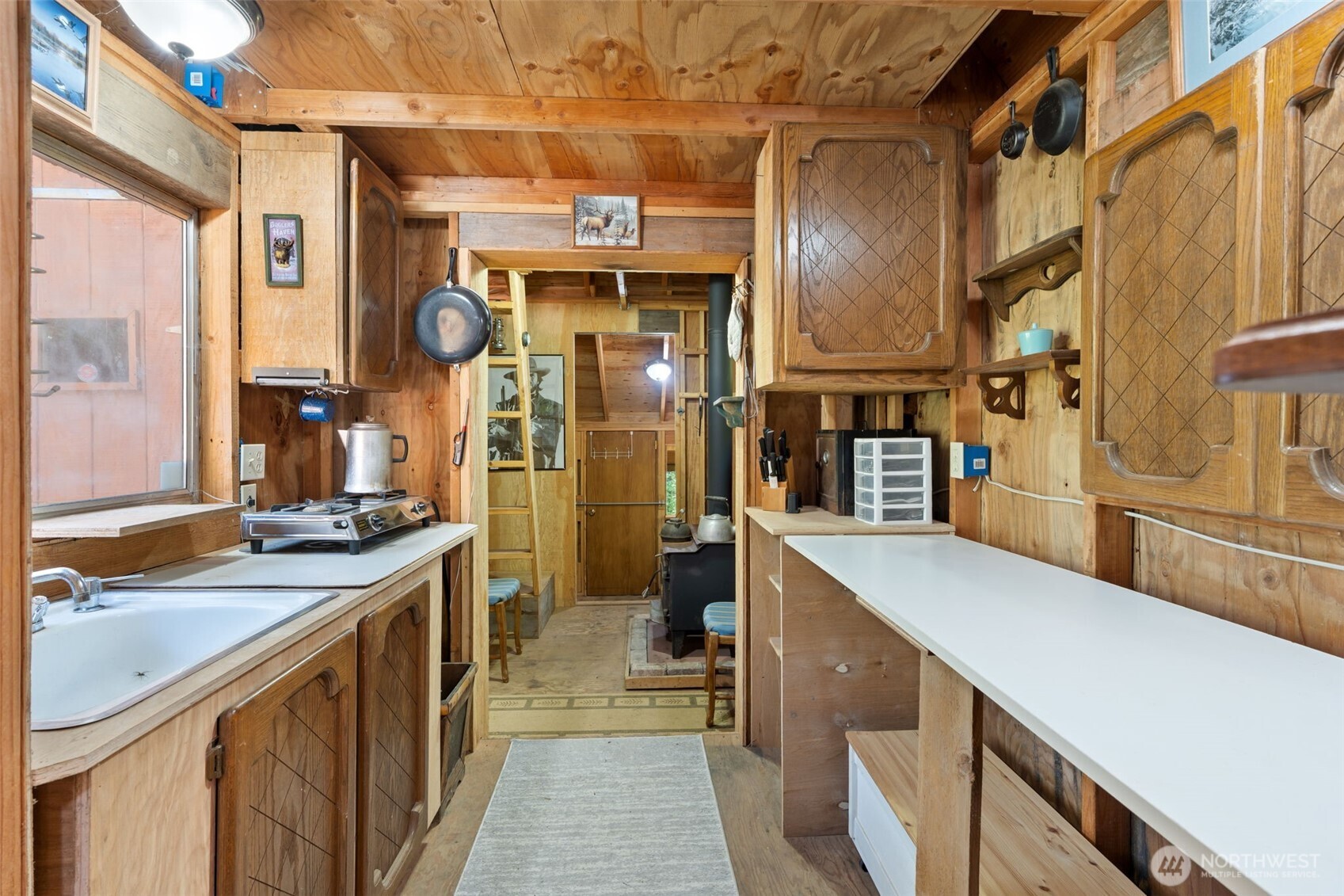 2500 4 Peaks Drive , Cougar, WA 98616