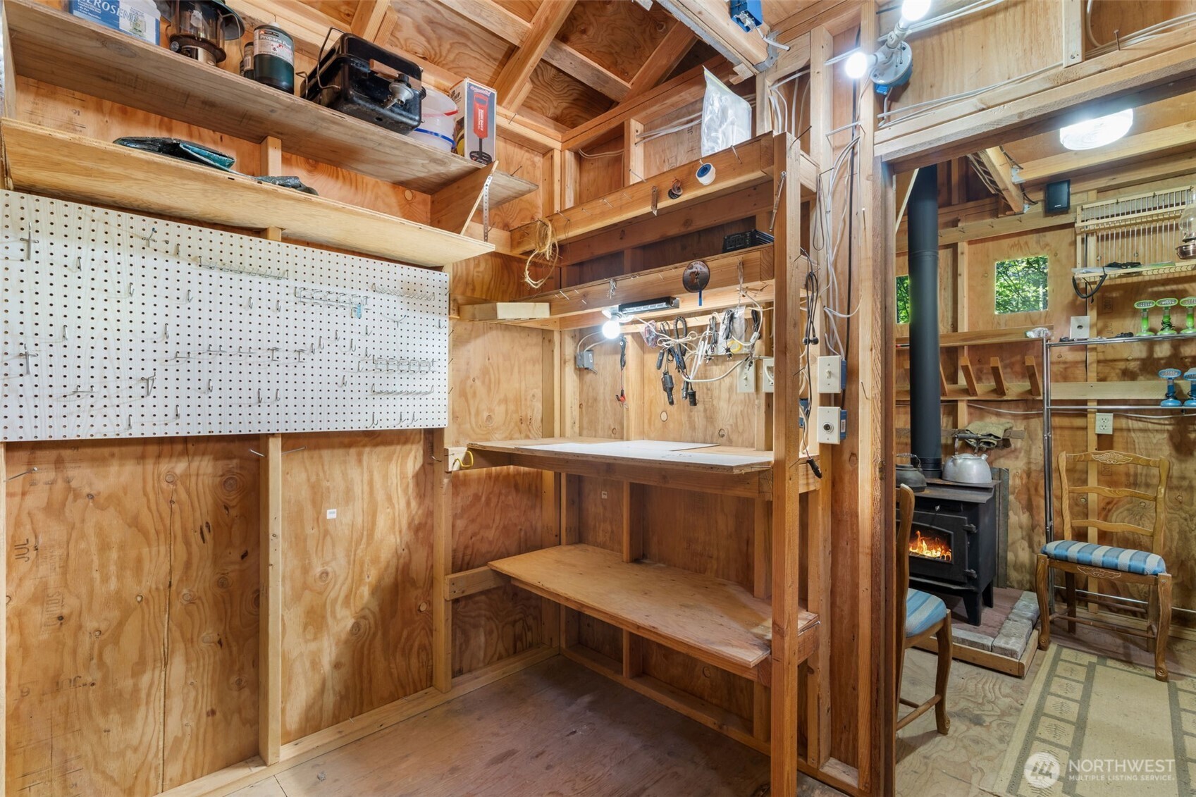 2500 4 Peaks Drive , Cougar, WA 98616
