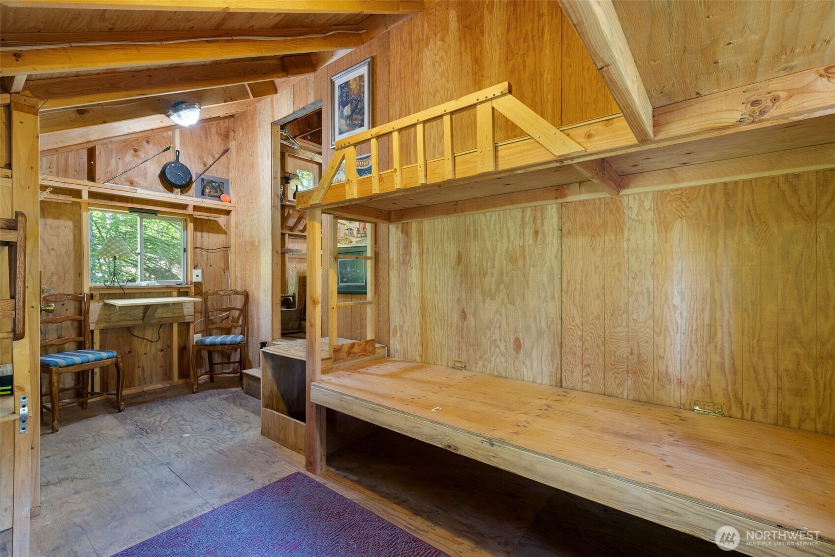2500 4 Peaks Drive , Cougar, WA 98616
