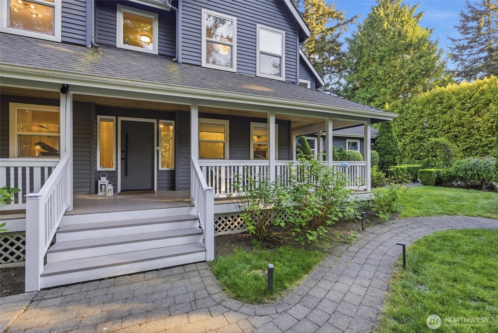 12217 NE 100th Street , Kirkland, WA 98033