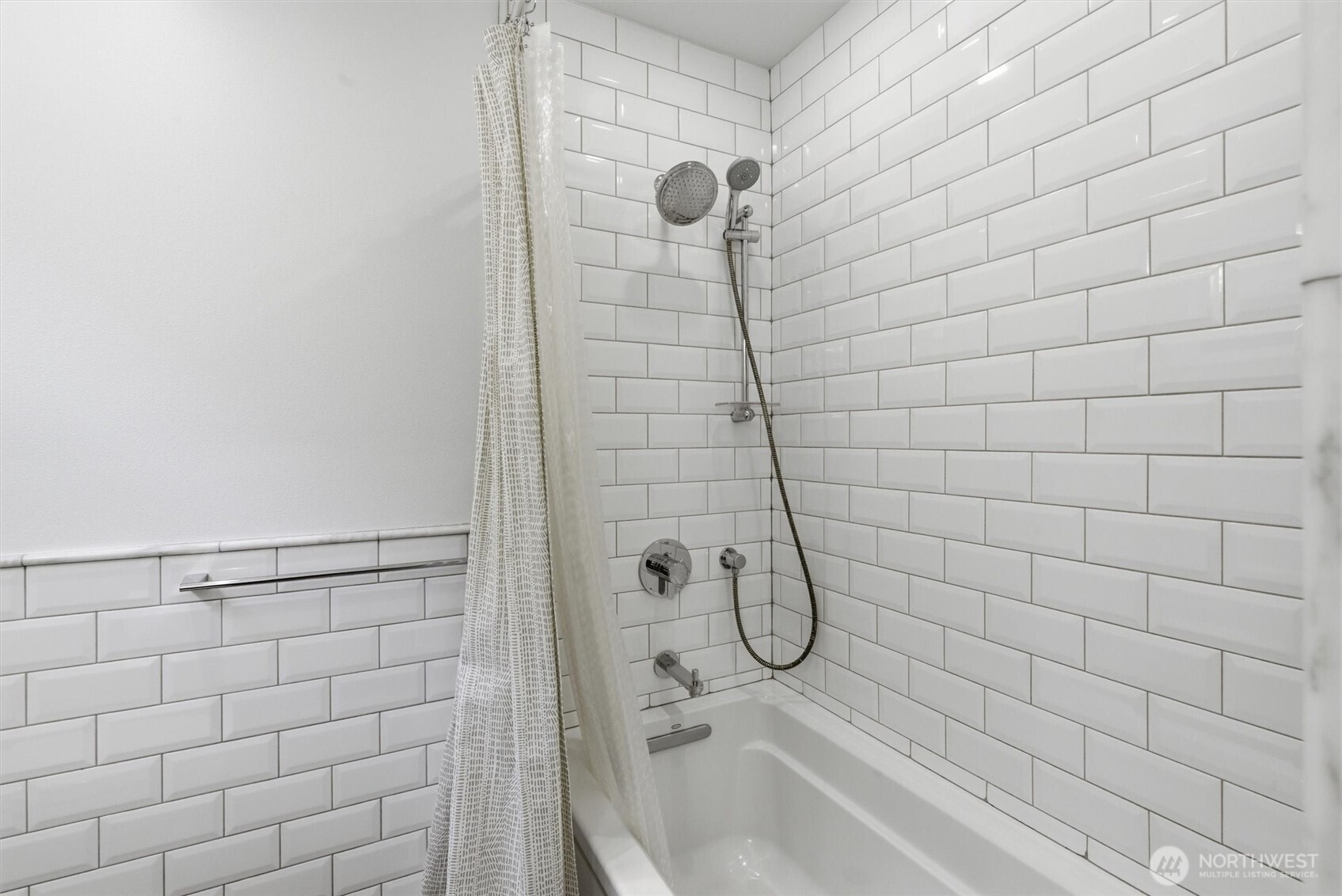12217 NE 100th Street , Kirkland, WA 98033