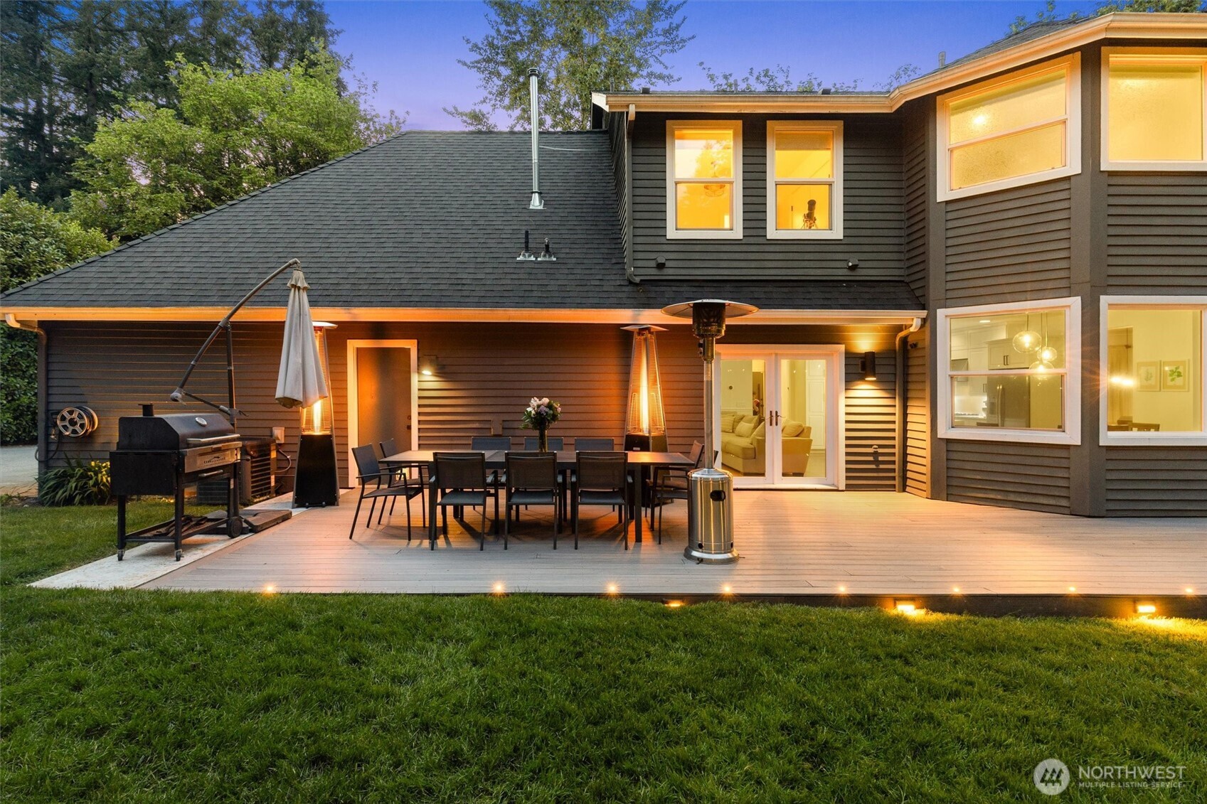12217 NE 100th Street , Kirkland, WA 98033