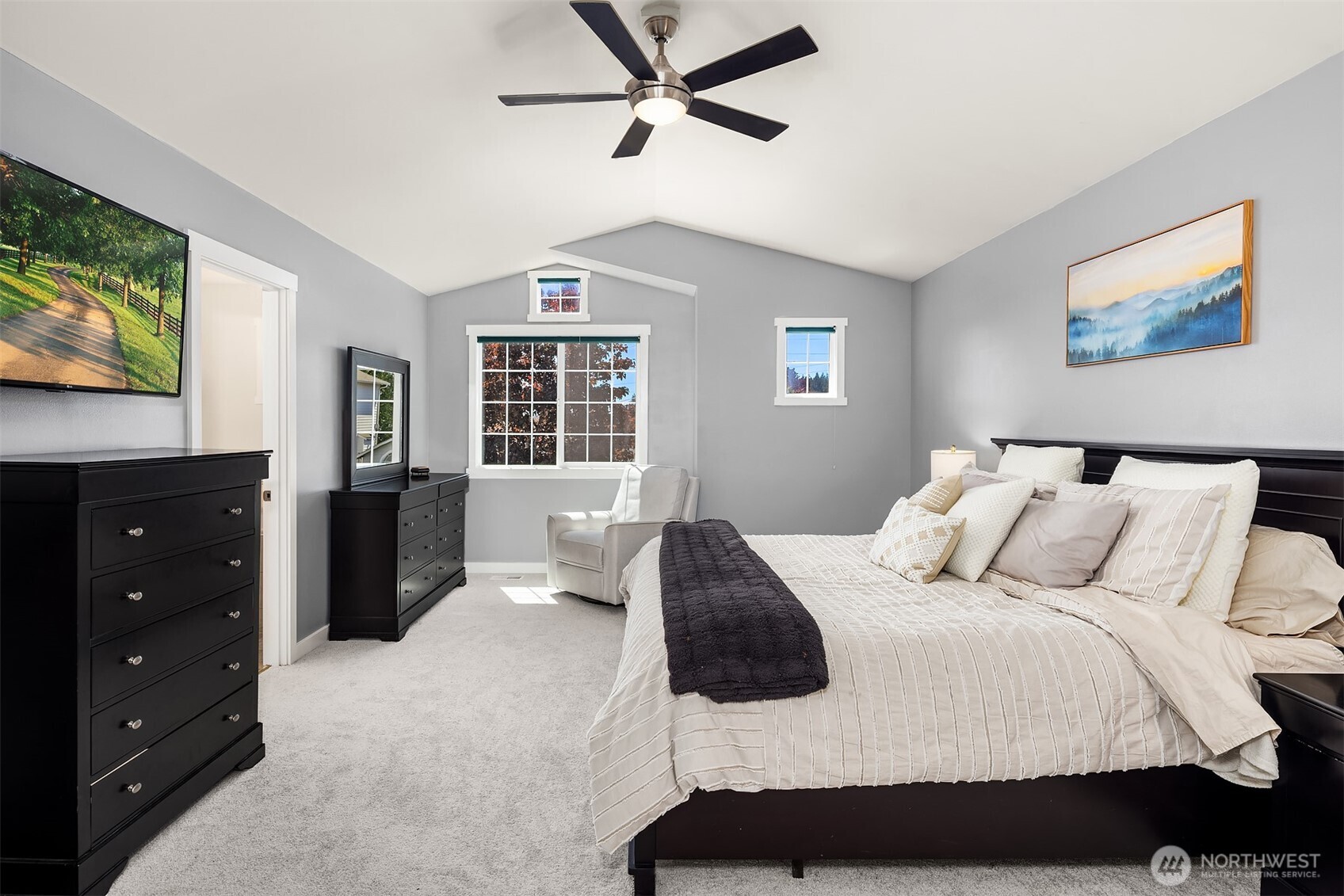 827 180th Street SW, Lynnwood, WA 98037