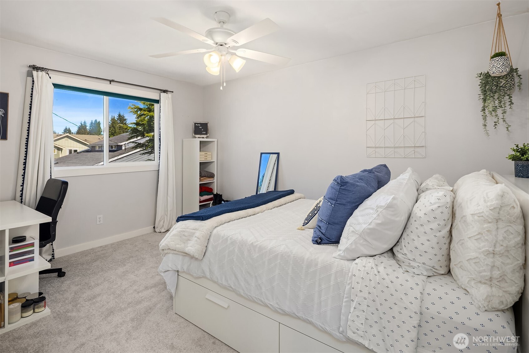 827 180th Street SW, Lynnwood, WA 98037