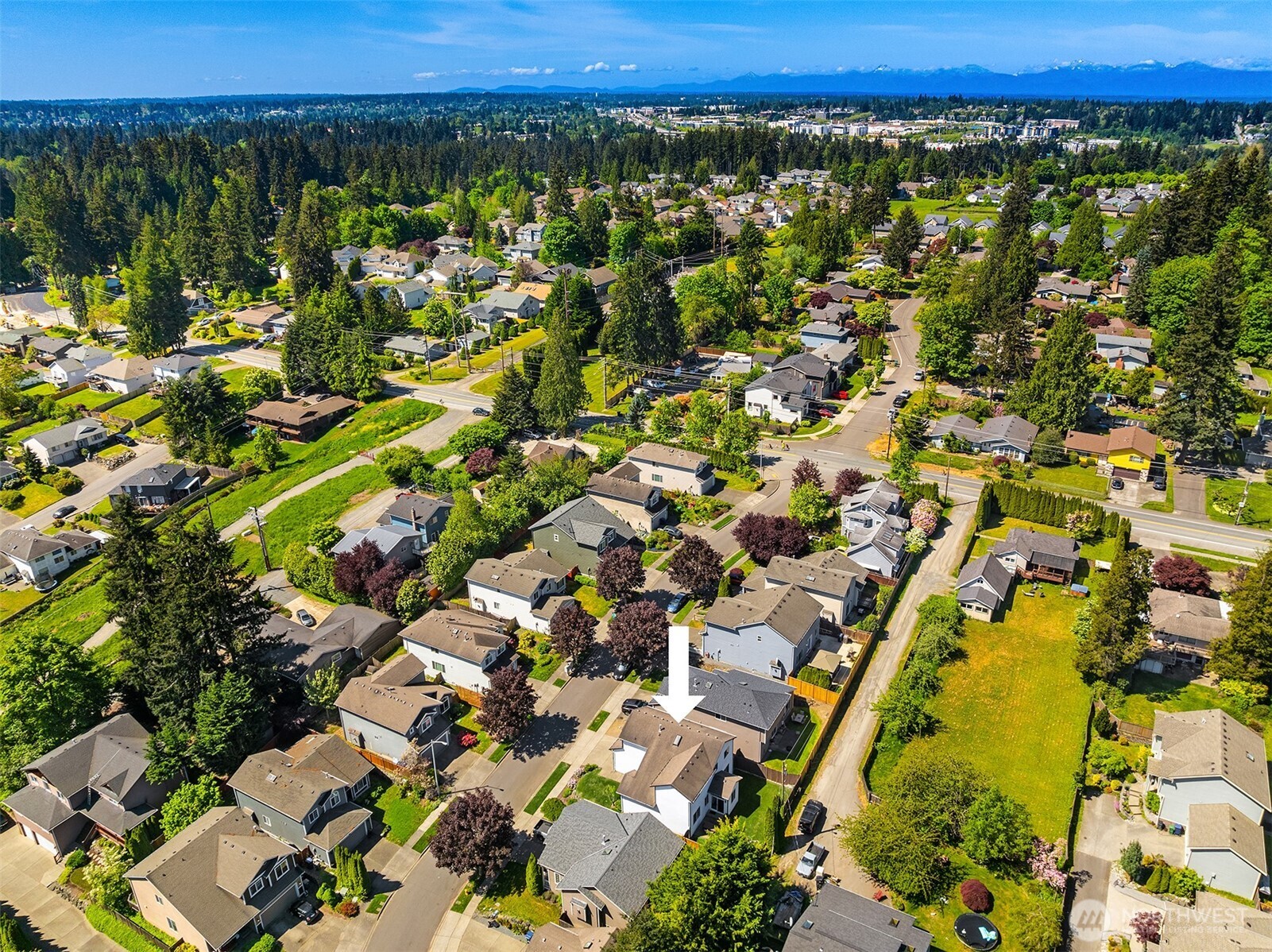 827 180th Street SW, Lynnwood, WA 98037