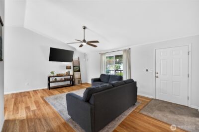 15619 Parkview Drive SE, Yelm, WA 98597 - Photo 4