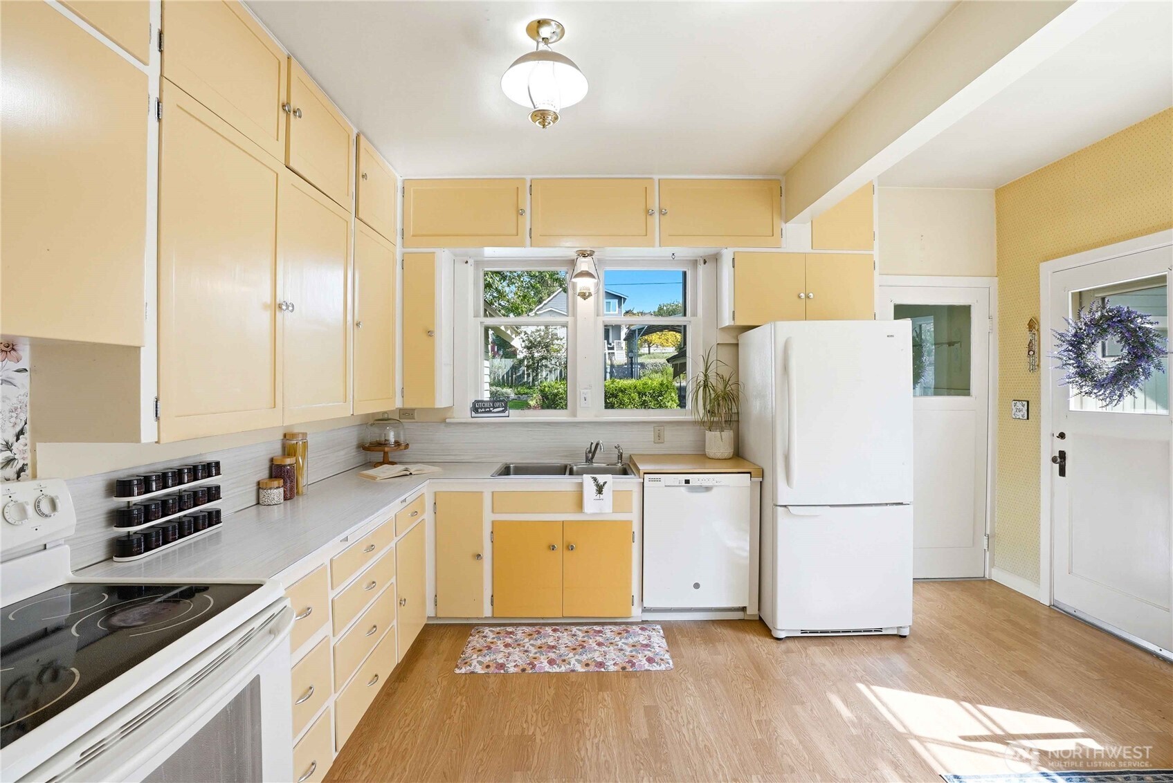 809 E 2nd Avenue , Ellensburg, WA 98926
