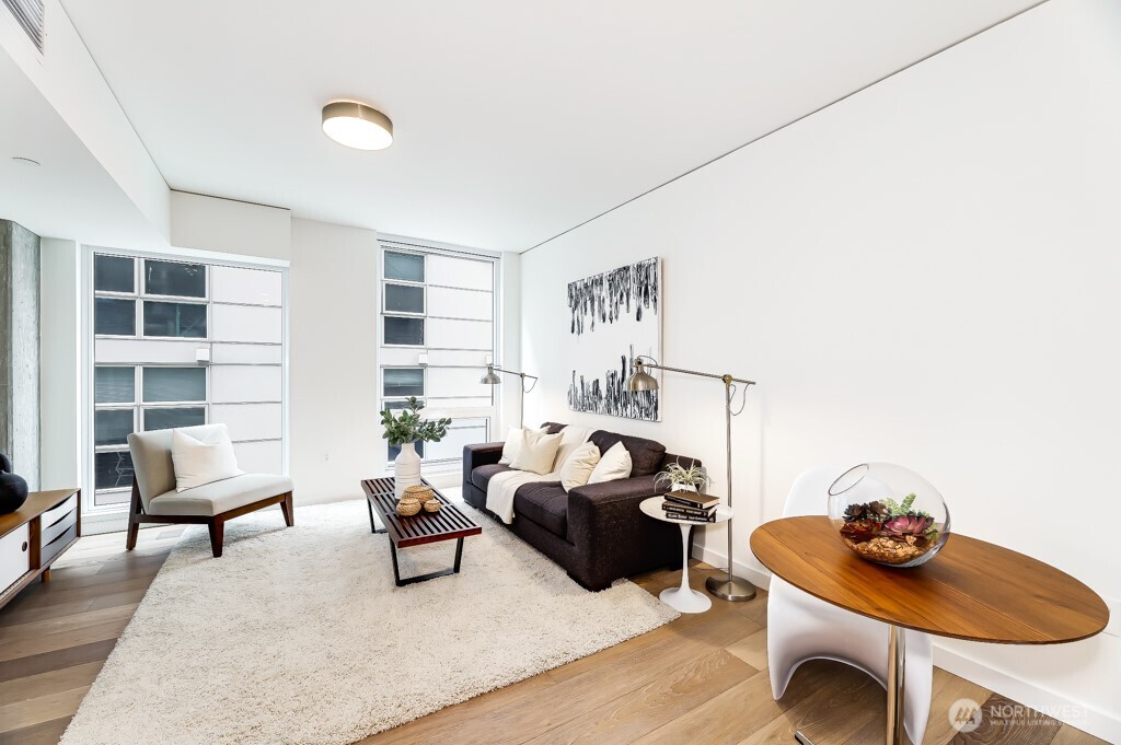 450 S Main Street #416, Seattle, WA 98104