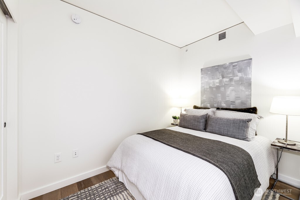 450 S Main Street #416, Seattle, WA 98104