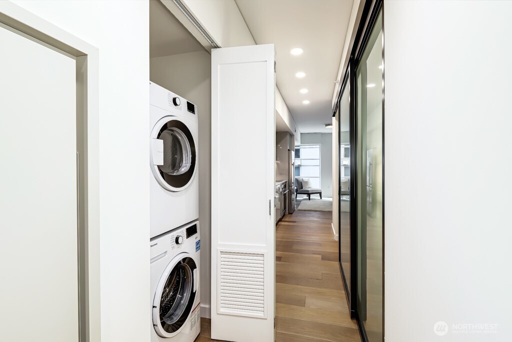 450 S Main Street #416, Seattle, WA 98104
