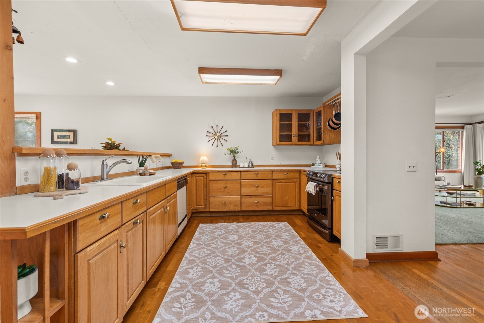9619 SW 268th Street , Vashon, WA 98070