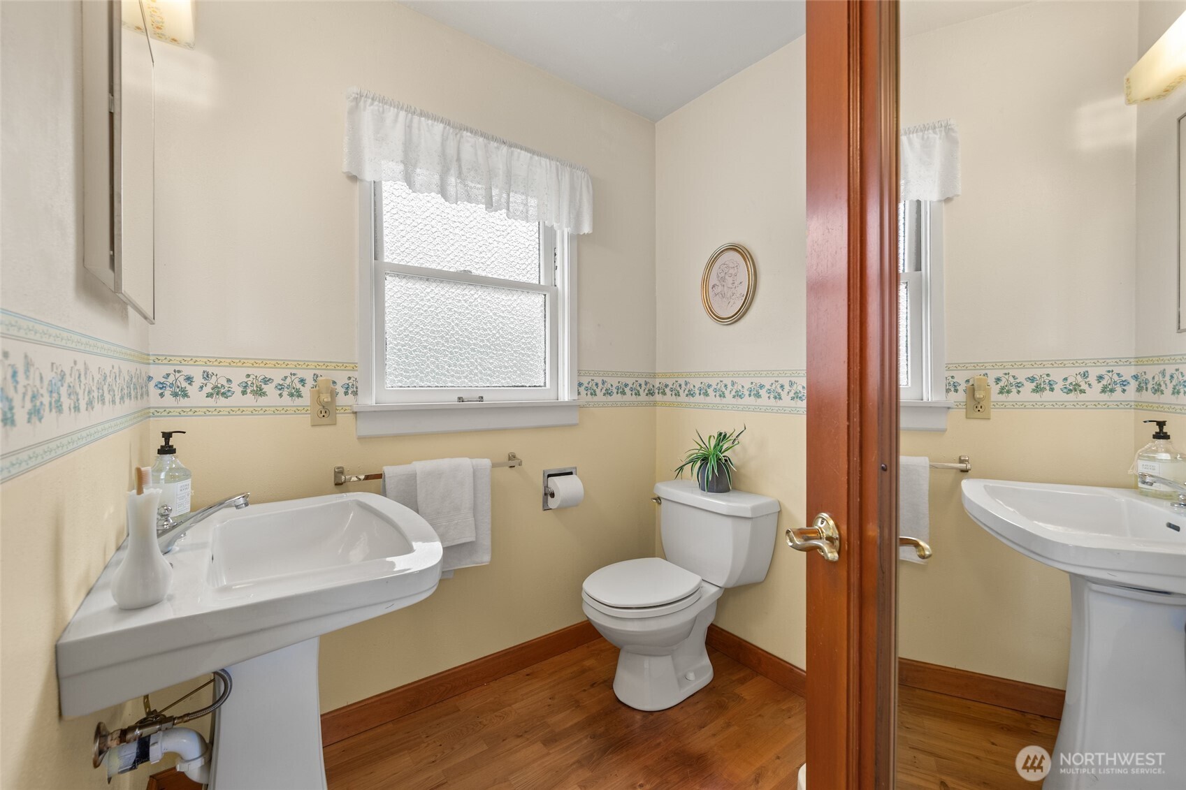 9619 SW 268th Street , Vashon, WA 98070