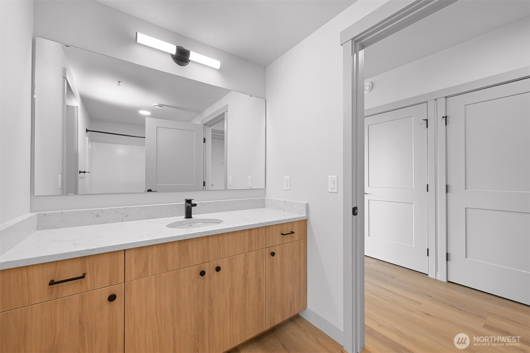 820 N State Street #412, Bellingham, WA 98225