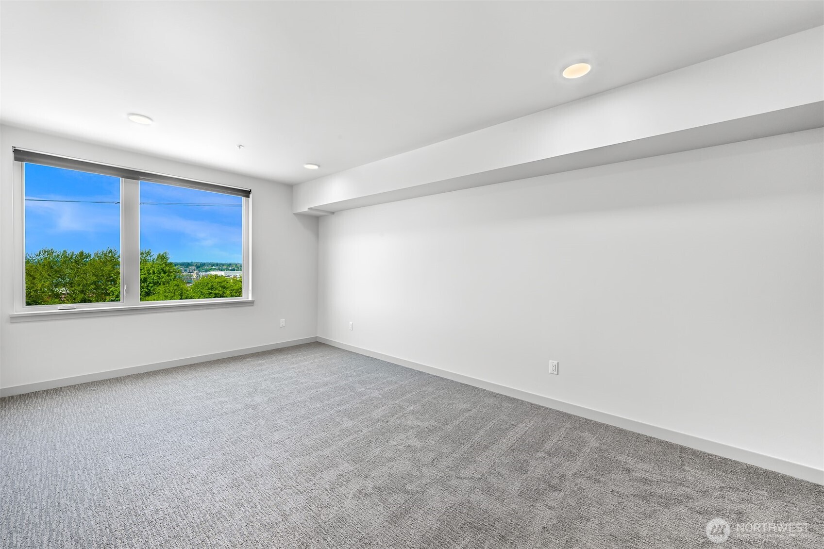 820 N State Street #412, Bellingham, WA 98225