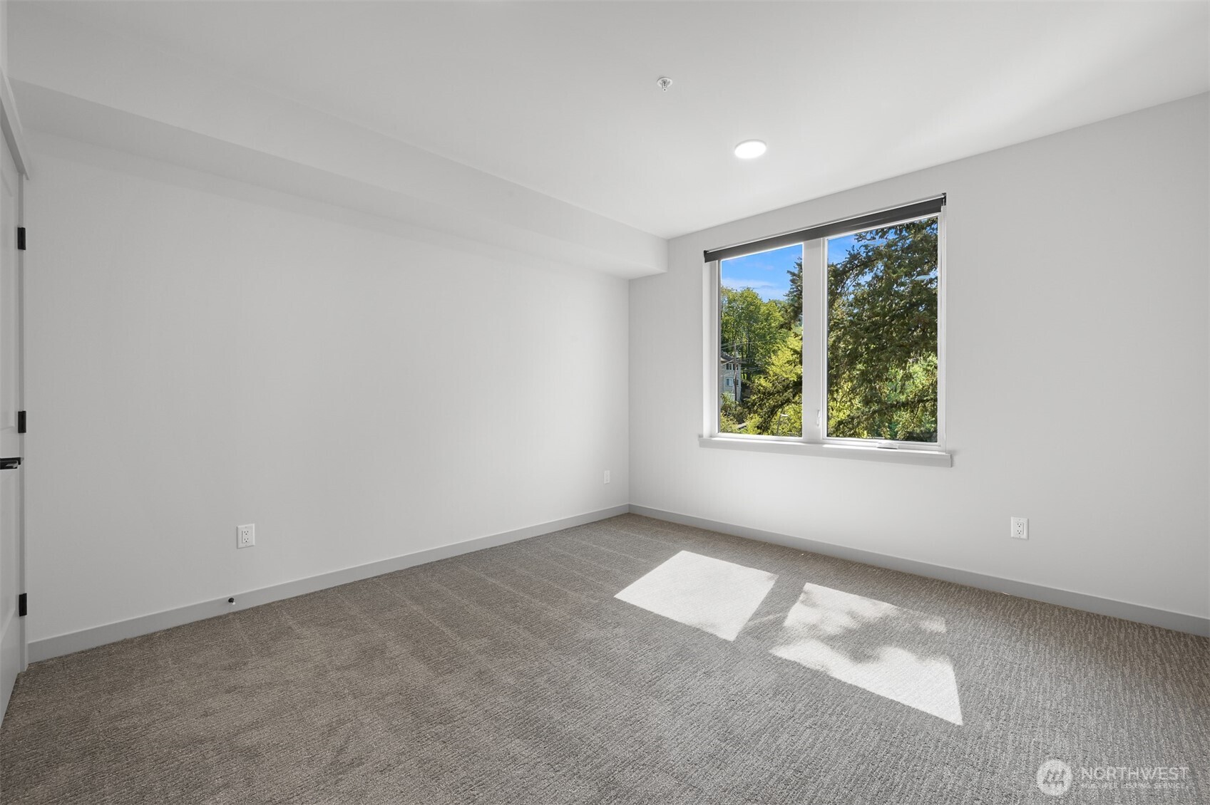 820 N State Street #412, Bellingham, WA 98225