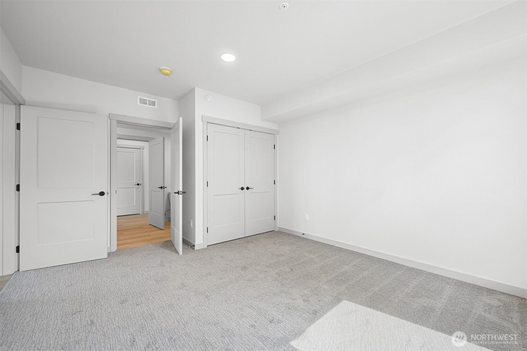 820 N State Street #412, Bellingham, WA 98225