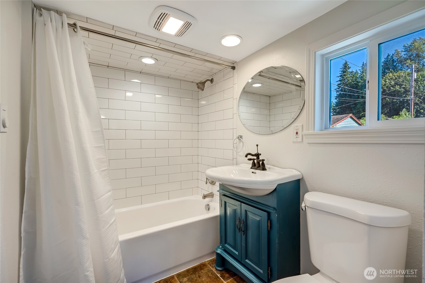 411 N Stillaguamish Avenue , Arlington, WA 98223