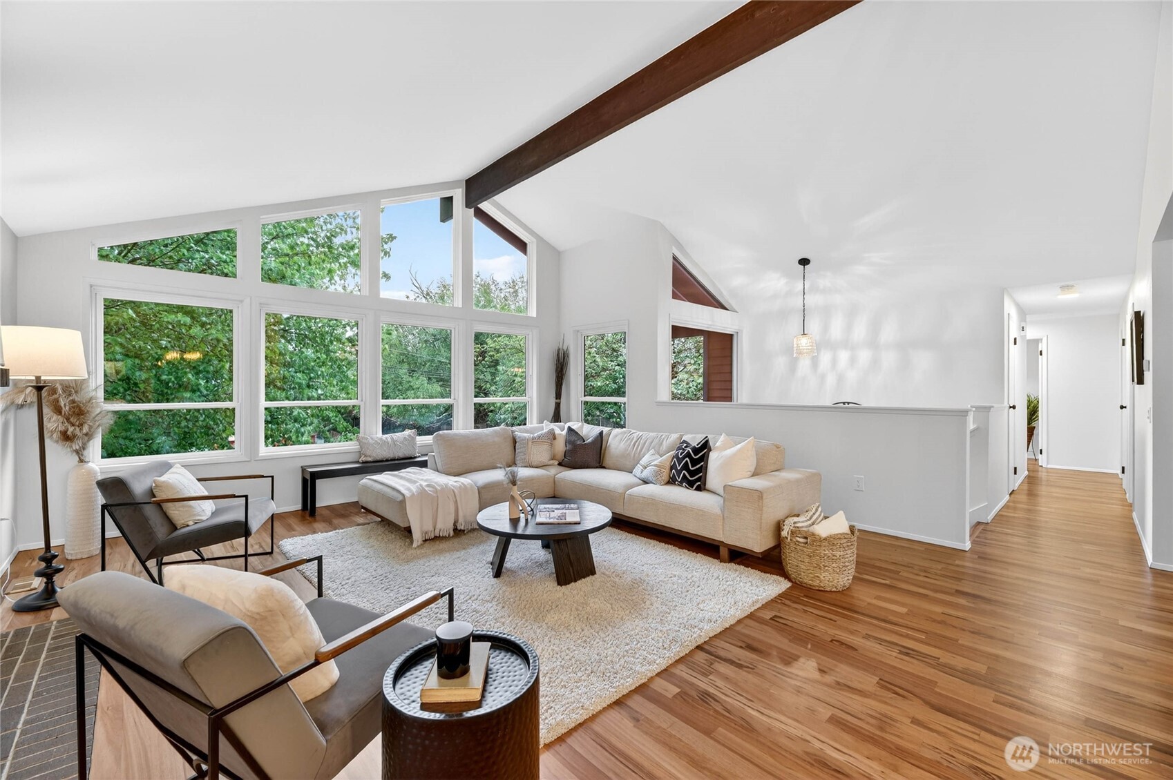 7511 43rd Avenue NE, Seattle, WA 98115