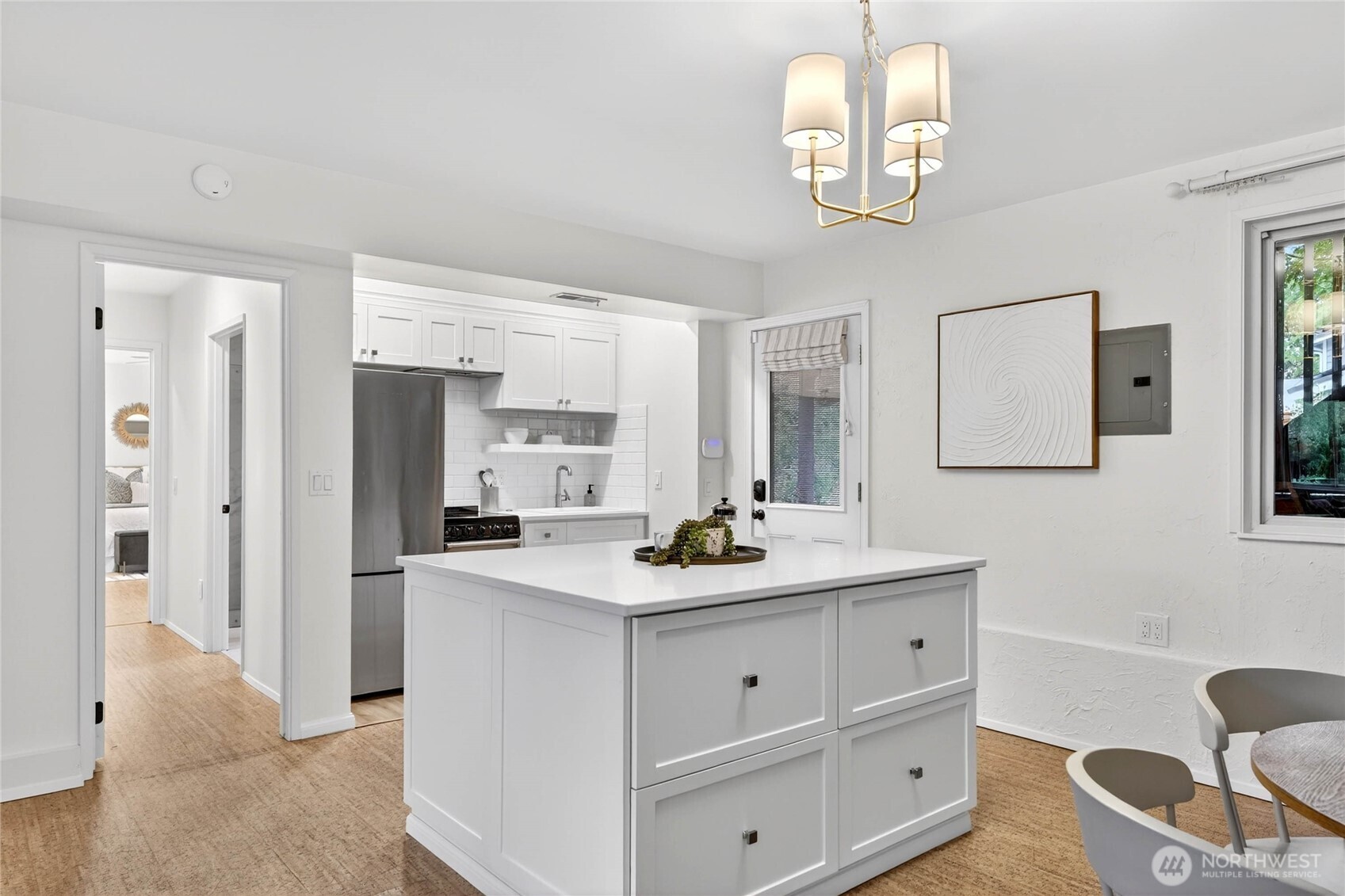 7511 43rd Avenue NE, Seattle, WA 98115
