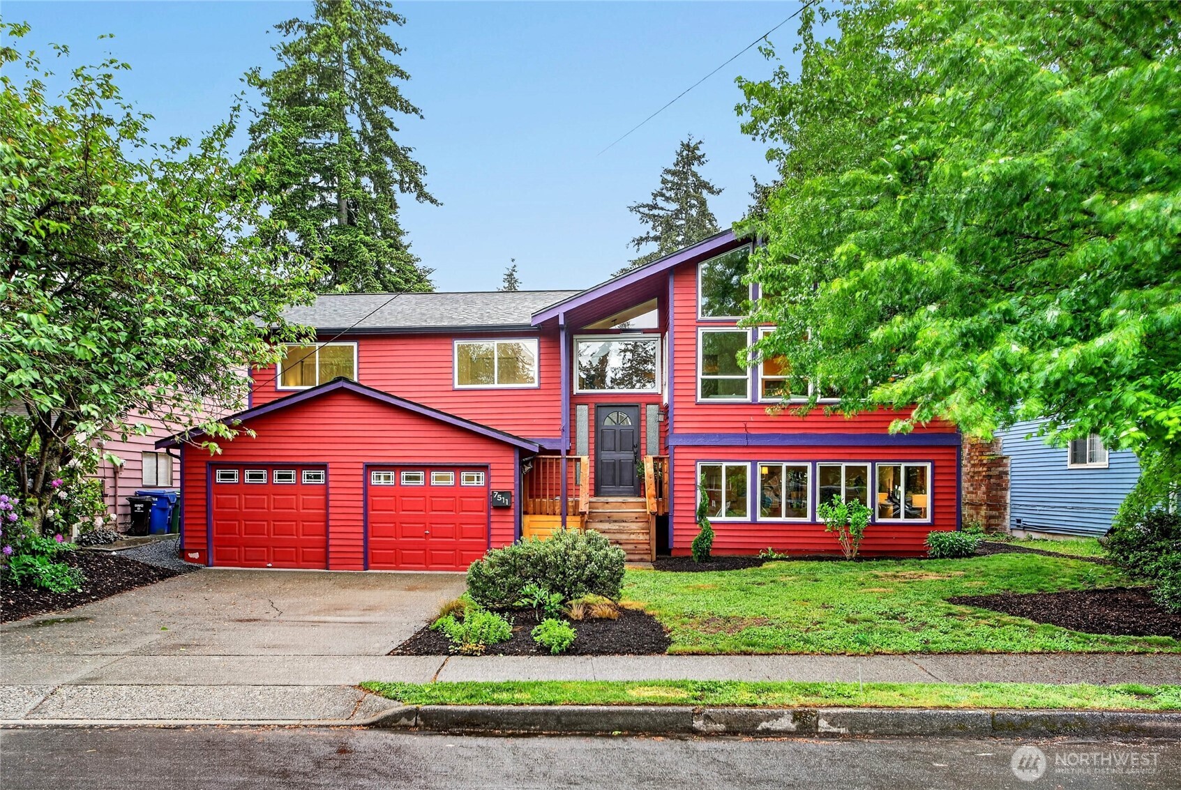 7511 43rd Avenue NE, Seattle, WA 98115