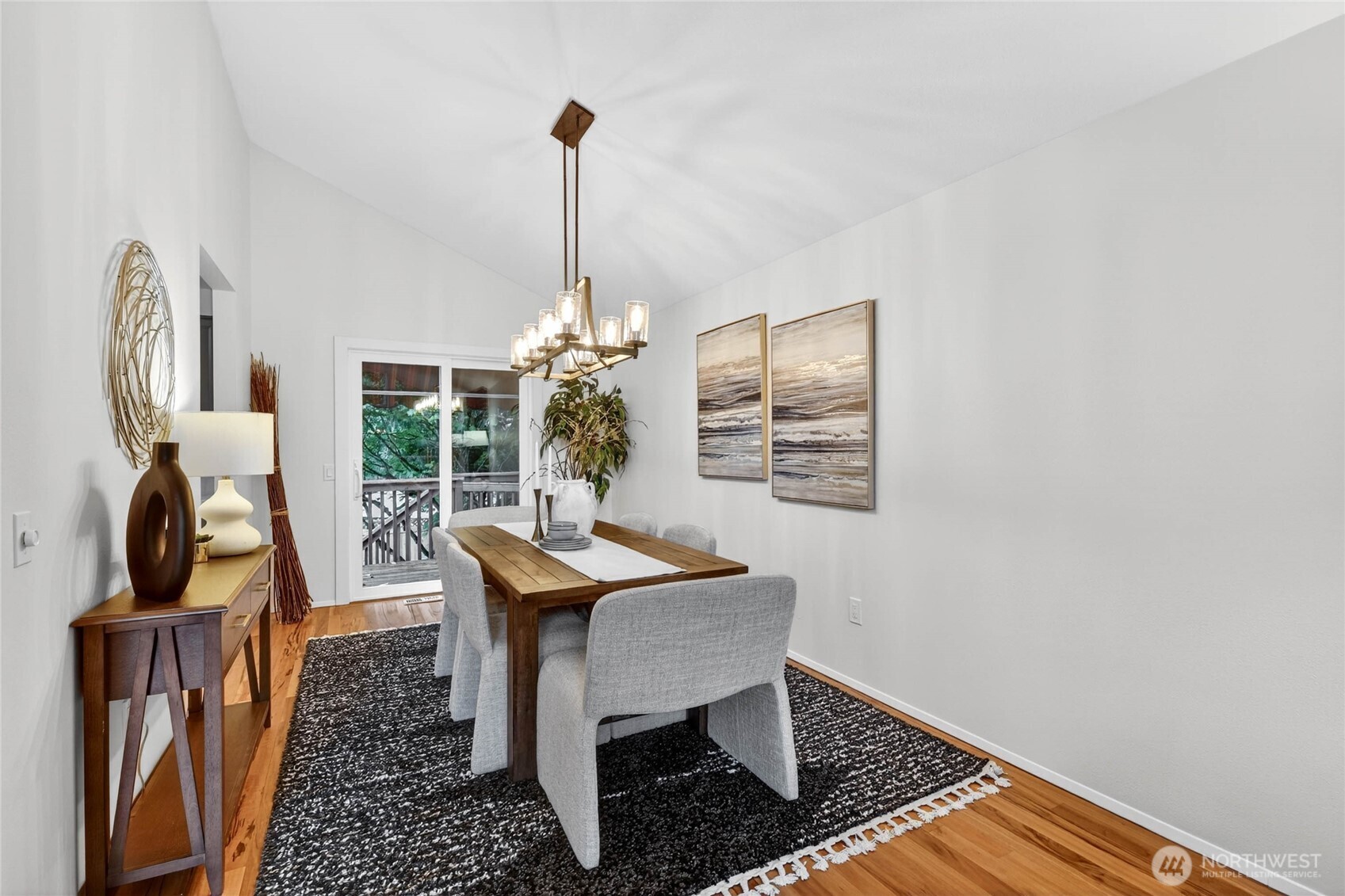 7511 43rd Avenue NE, Seattle, WA 98115
