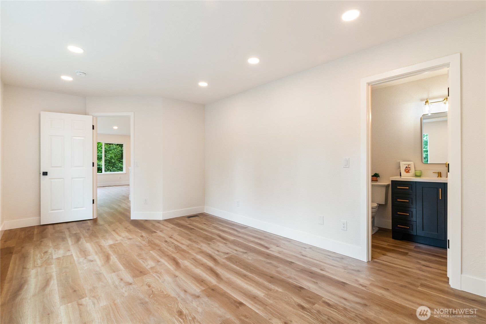 521 Rainbow Drive , Sedro Woolley, WA 98284
