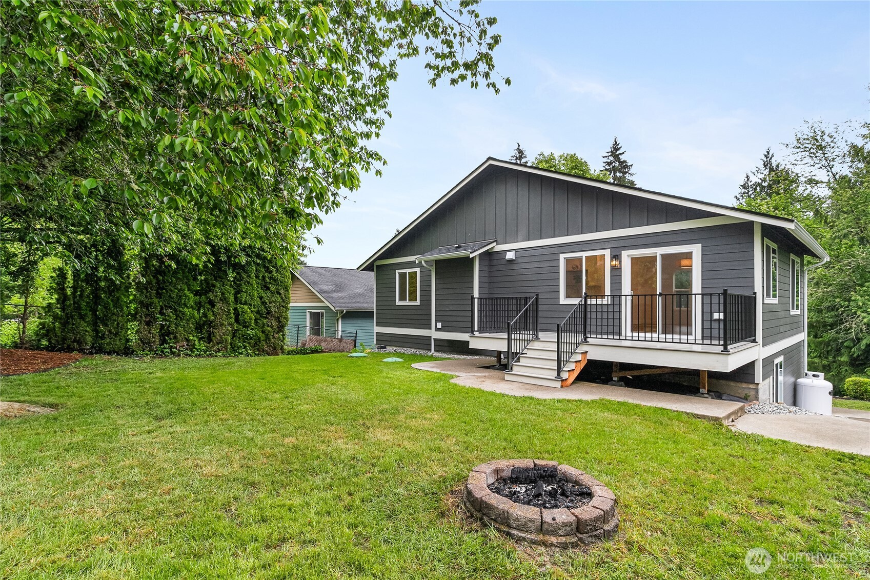 521 Rainbow Drive , Sedro Woolley, WA 98284