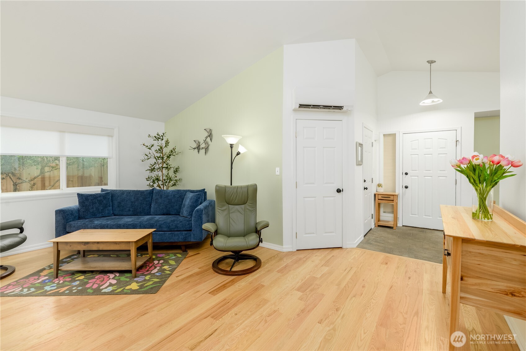 314 W Columbus Avenue , Port Angeles, WA 98362