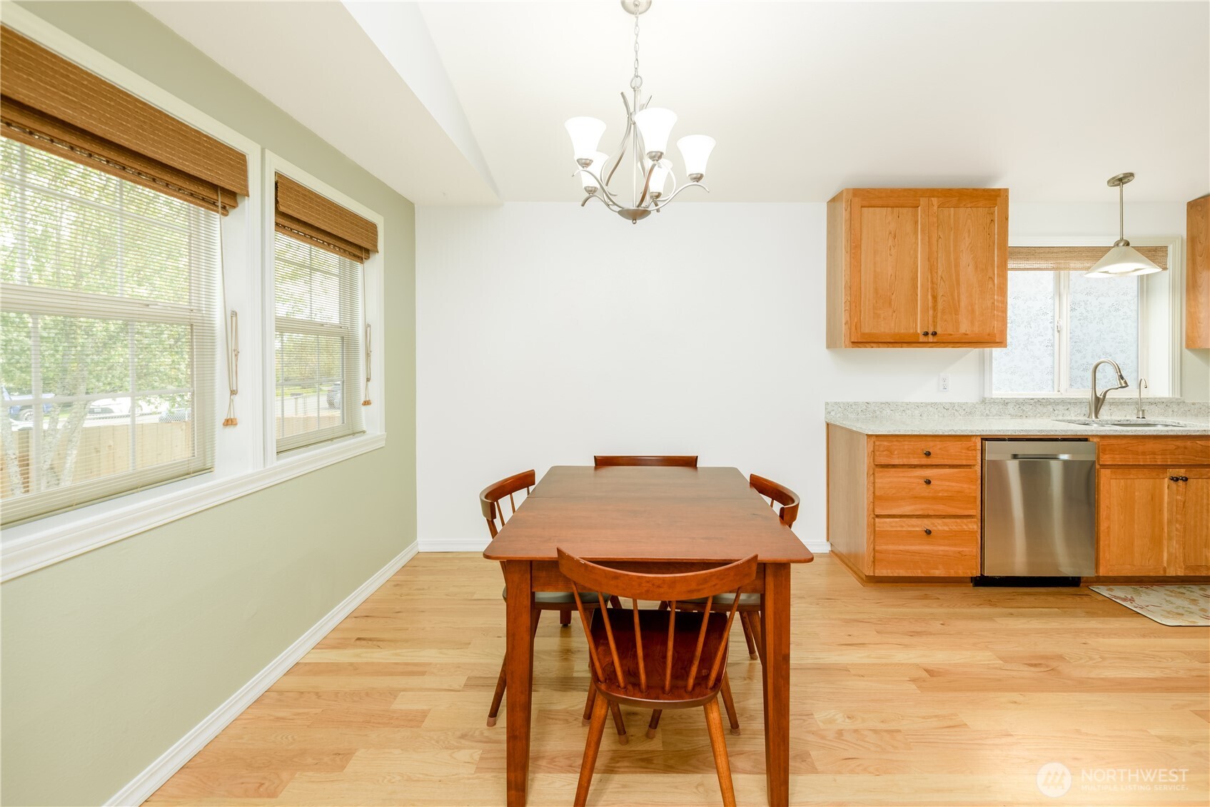 314 W Columbus Avenue , Port Angeles, WA 98362
