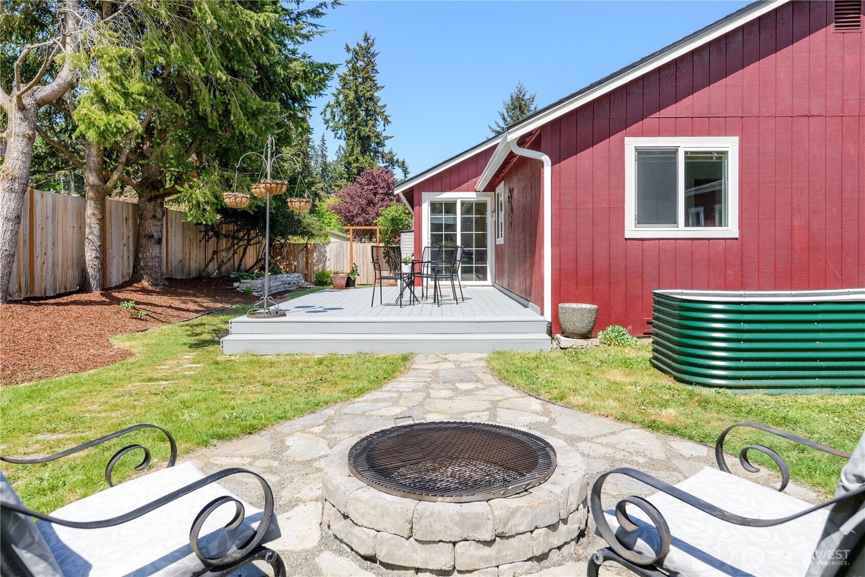 314 W Columbus Avenue , Port Angeles, WA 98362