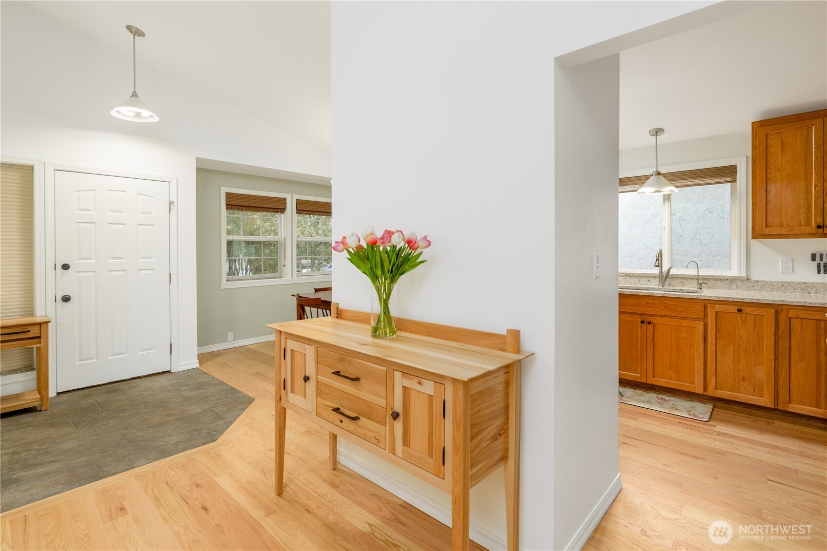 314 W Columbus Avenue , Port Angeles, WA 98362