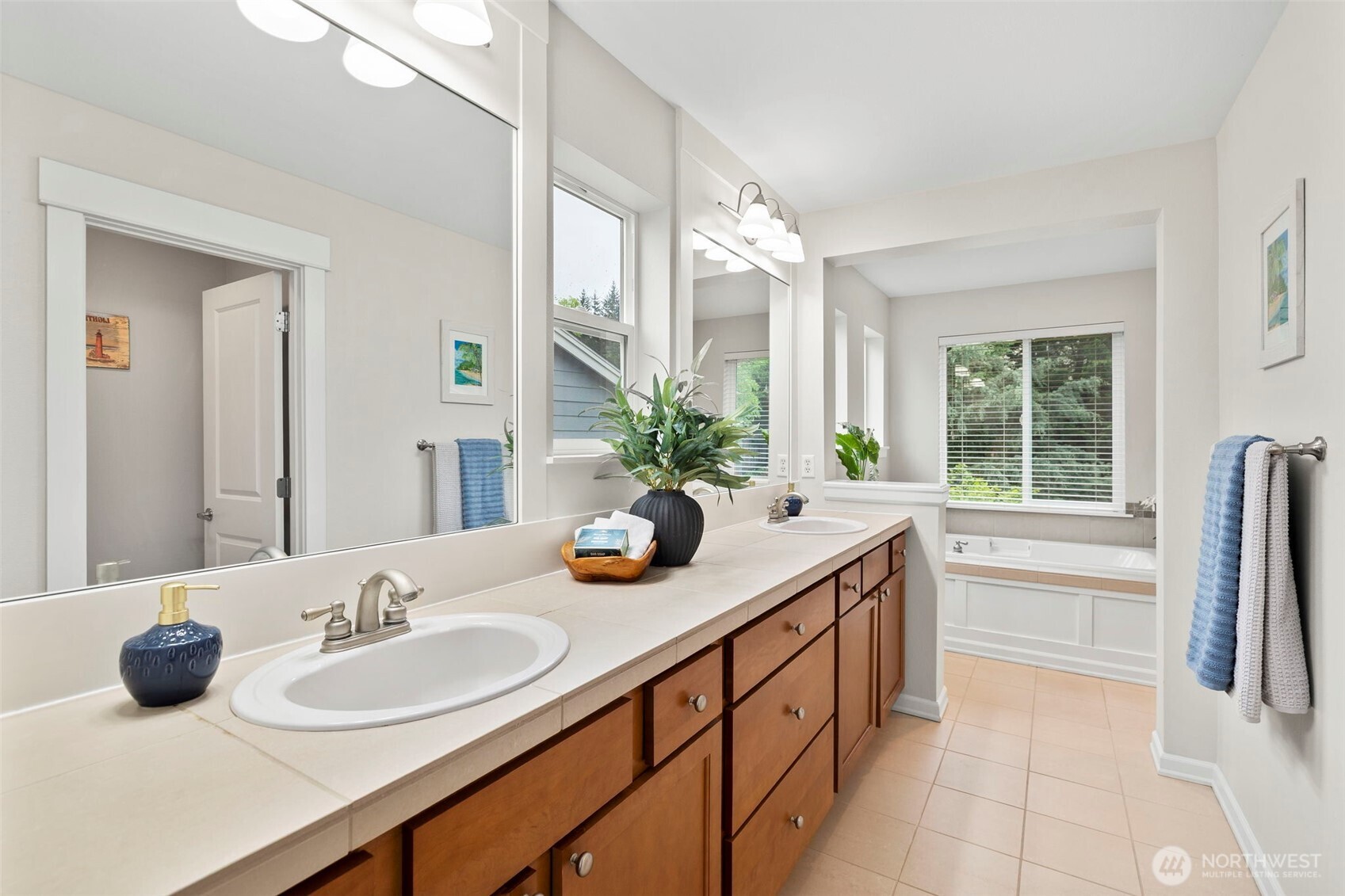 34415 SE Burke Street , Snoqualmie, WA 98065