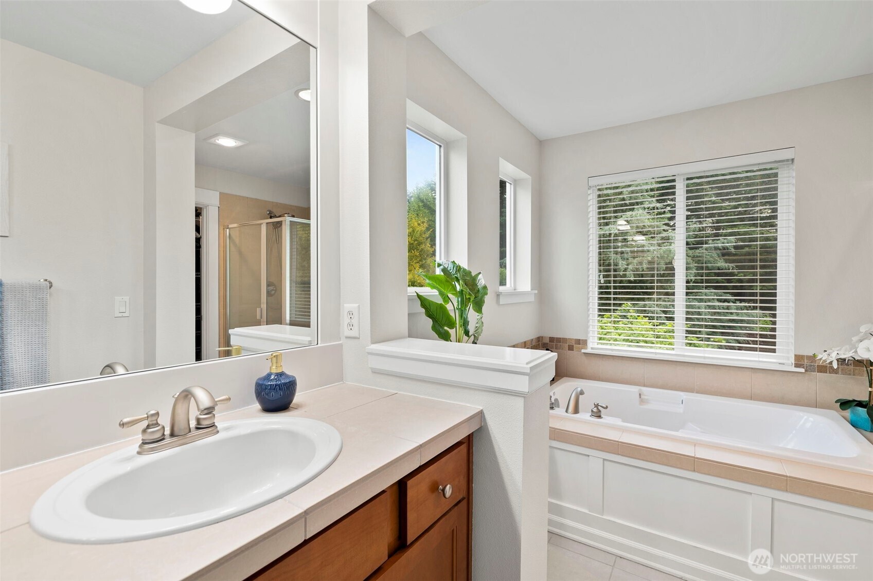 34415 SE Burke Street , Snoqualmie, WA 98065