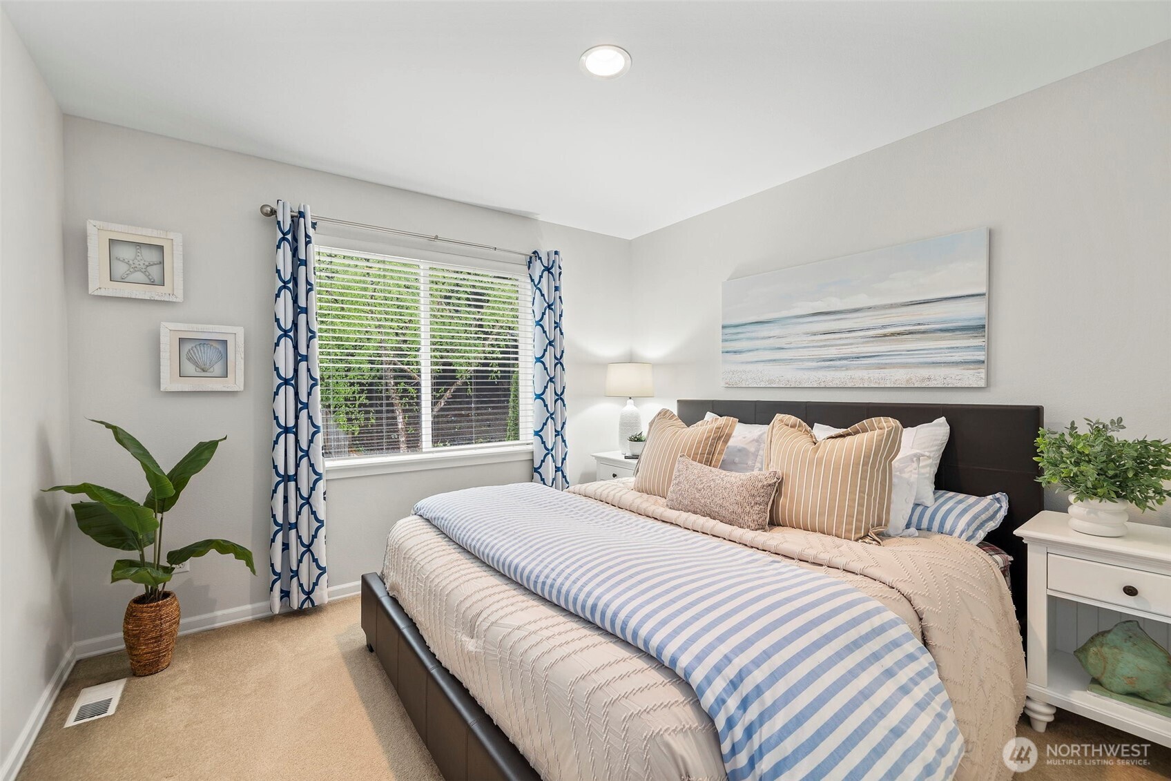 34415 SE Burke Street , Snoqualmie, WA 98065