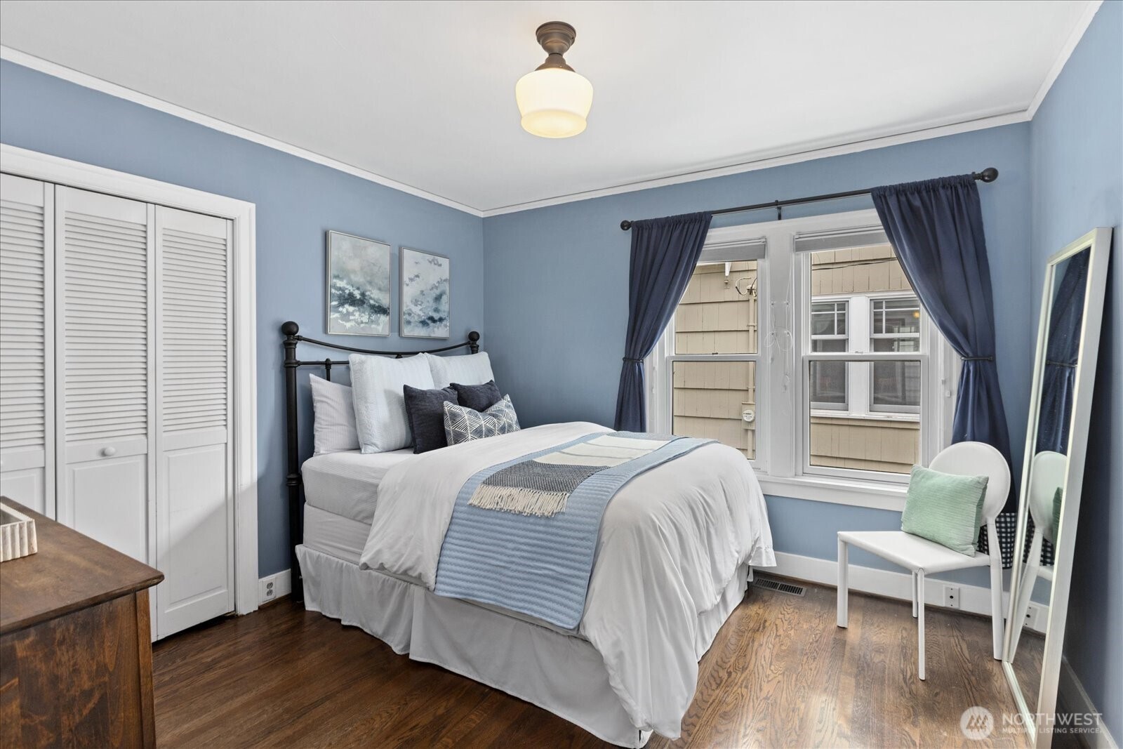 1020 NE 100th Street #1, Seattle, WA 98125
